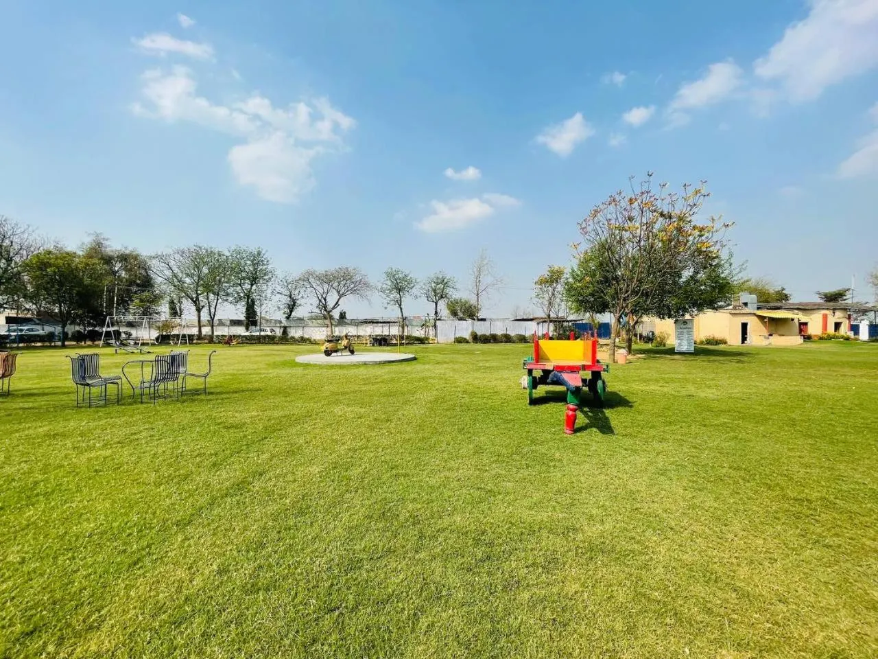 Garden view in Arise Ethnic Village Resort - Manesar Bilaspur