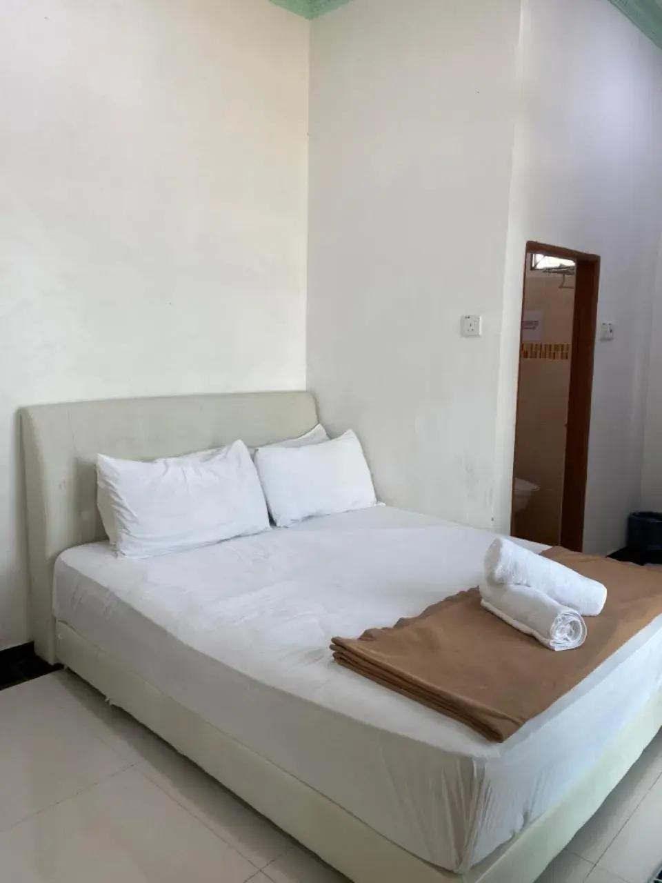 Bed in Raihan Beach Resort Bed in Raihan Beach Resort