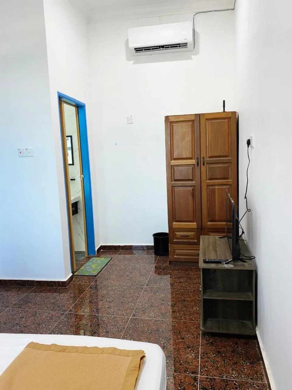 Bed in Raihan Beach Resort