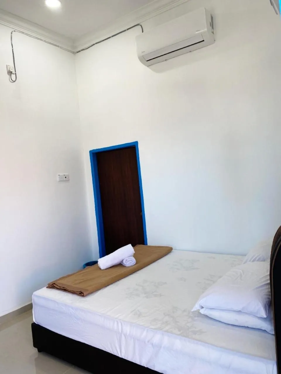 Bed in Raihan Beach Resort