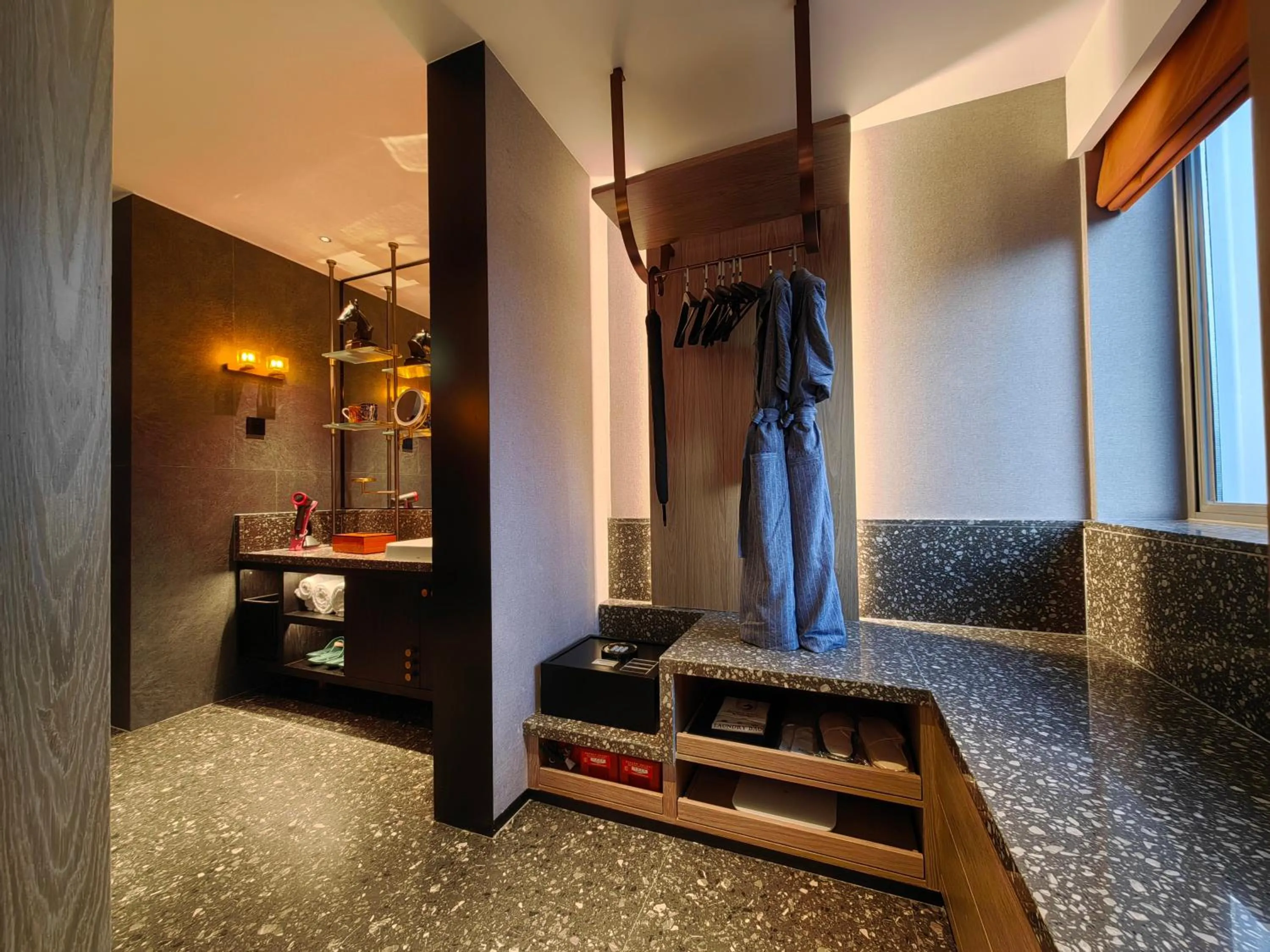 Bathroom in Arthur Hotel Luogang Xiangang Metro Guangzhou-Free Breakfast and Free Afternoon Tea