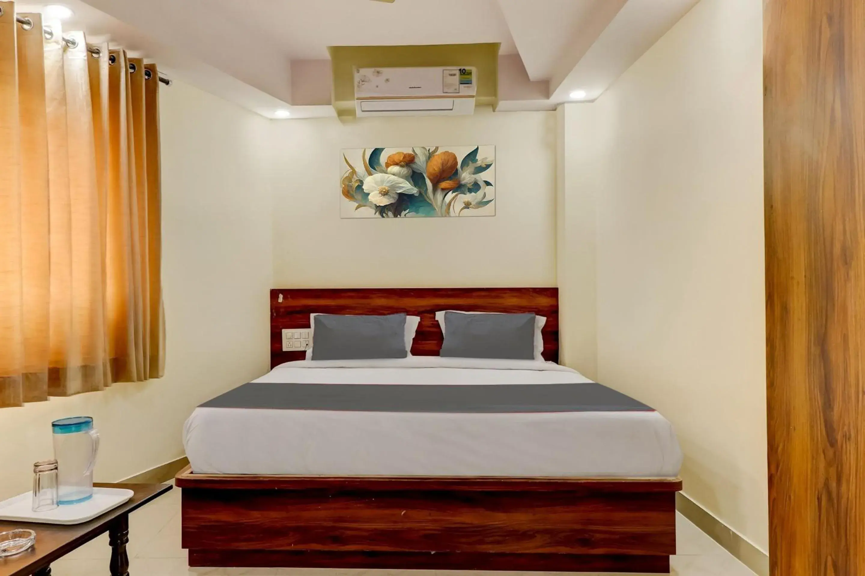Bedroom, Bed in Collection O Hemadri Residency Bedroom, Bed in Collection O Hemadri Residency