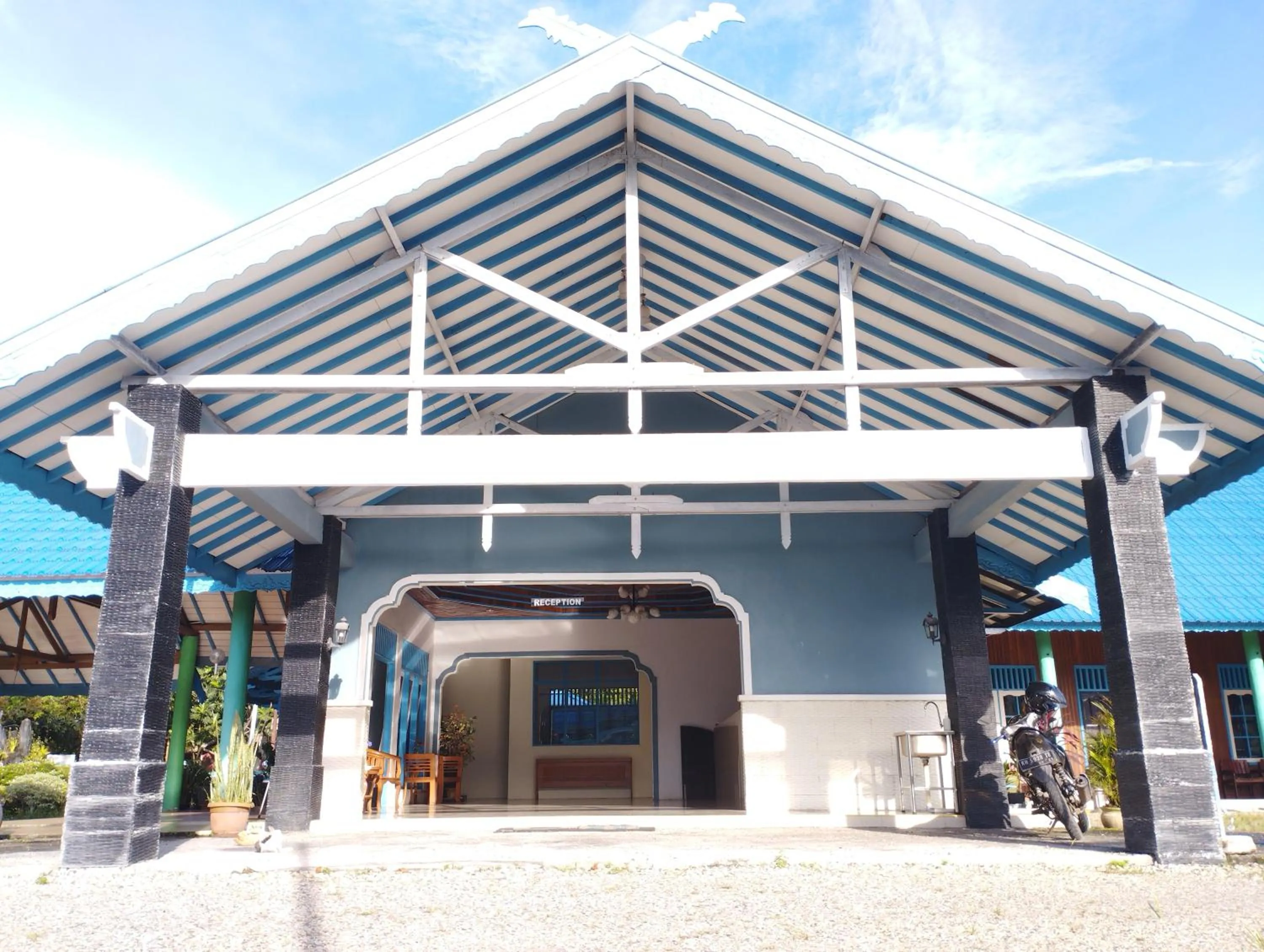 Facade/entrance in Hotel O Tris