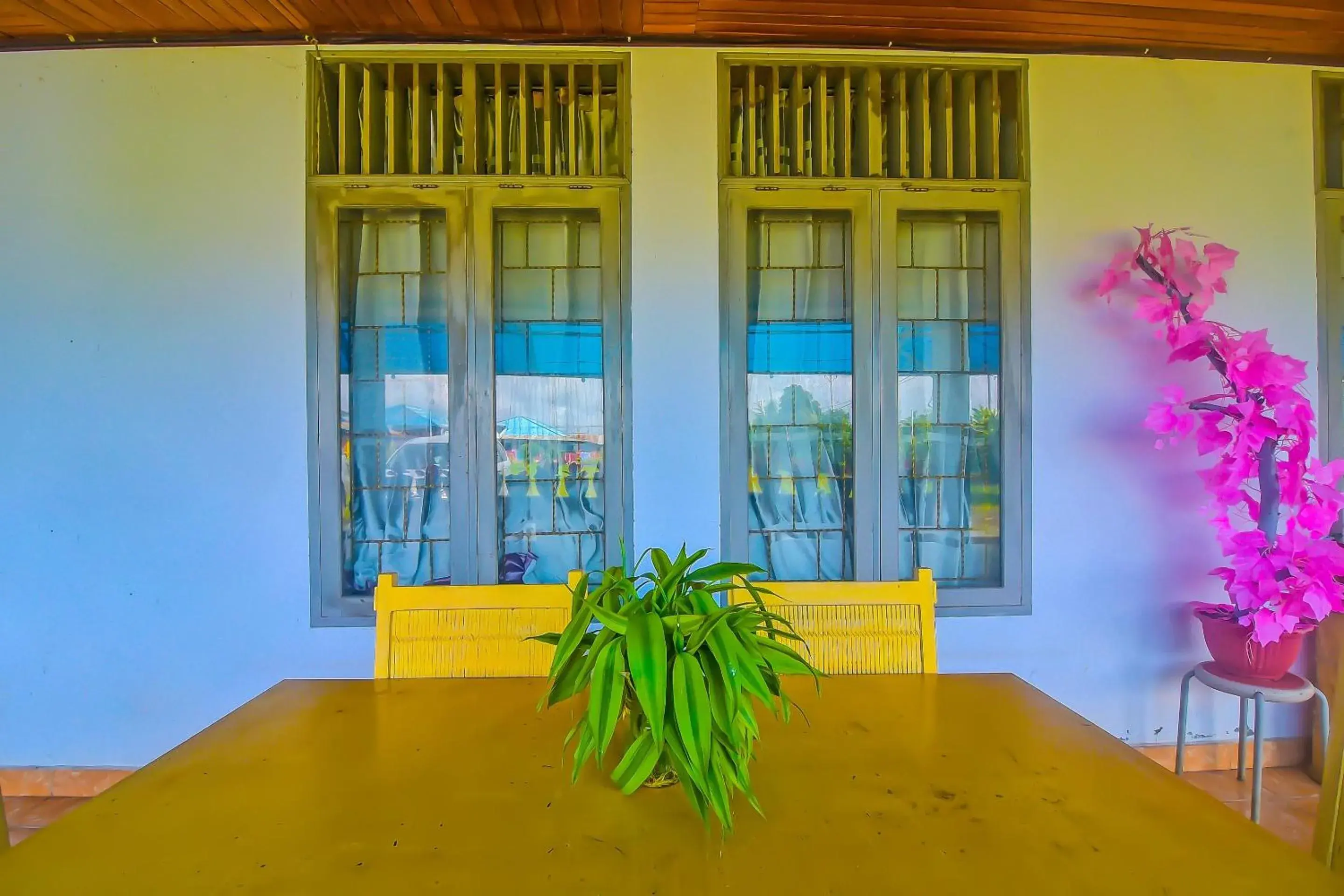 Lobby or reception in Hotel O Filadelfia Resto & Penginapan Near Benteng Moraya Lobby or reception in Hotel O Filadelfia Resto & Penginapan Near Benteng Moraya