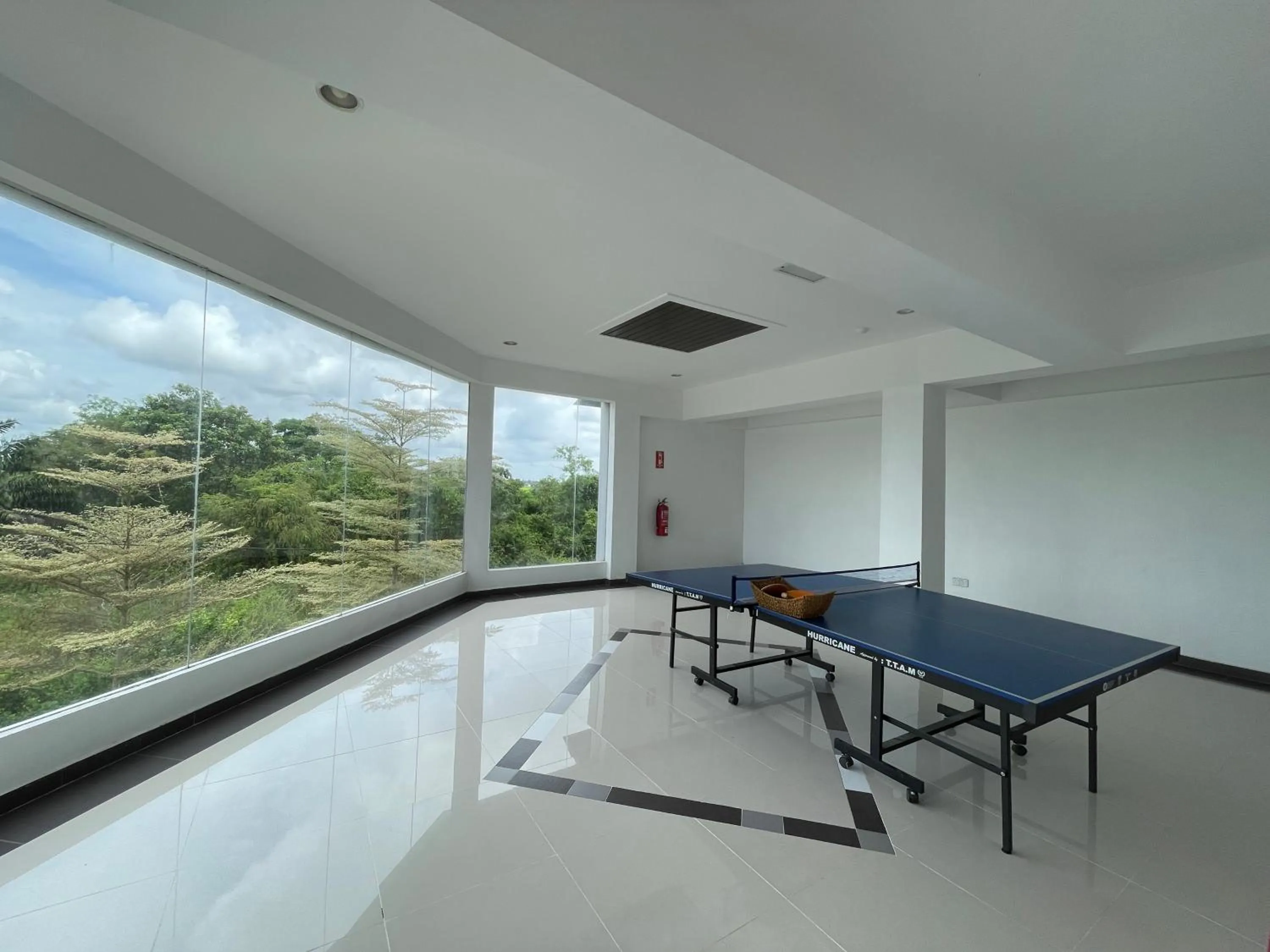 Table tennis in DZ Hotel Salor