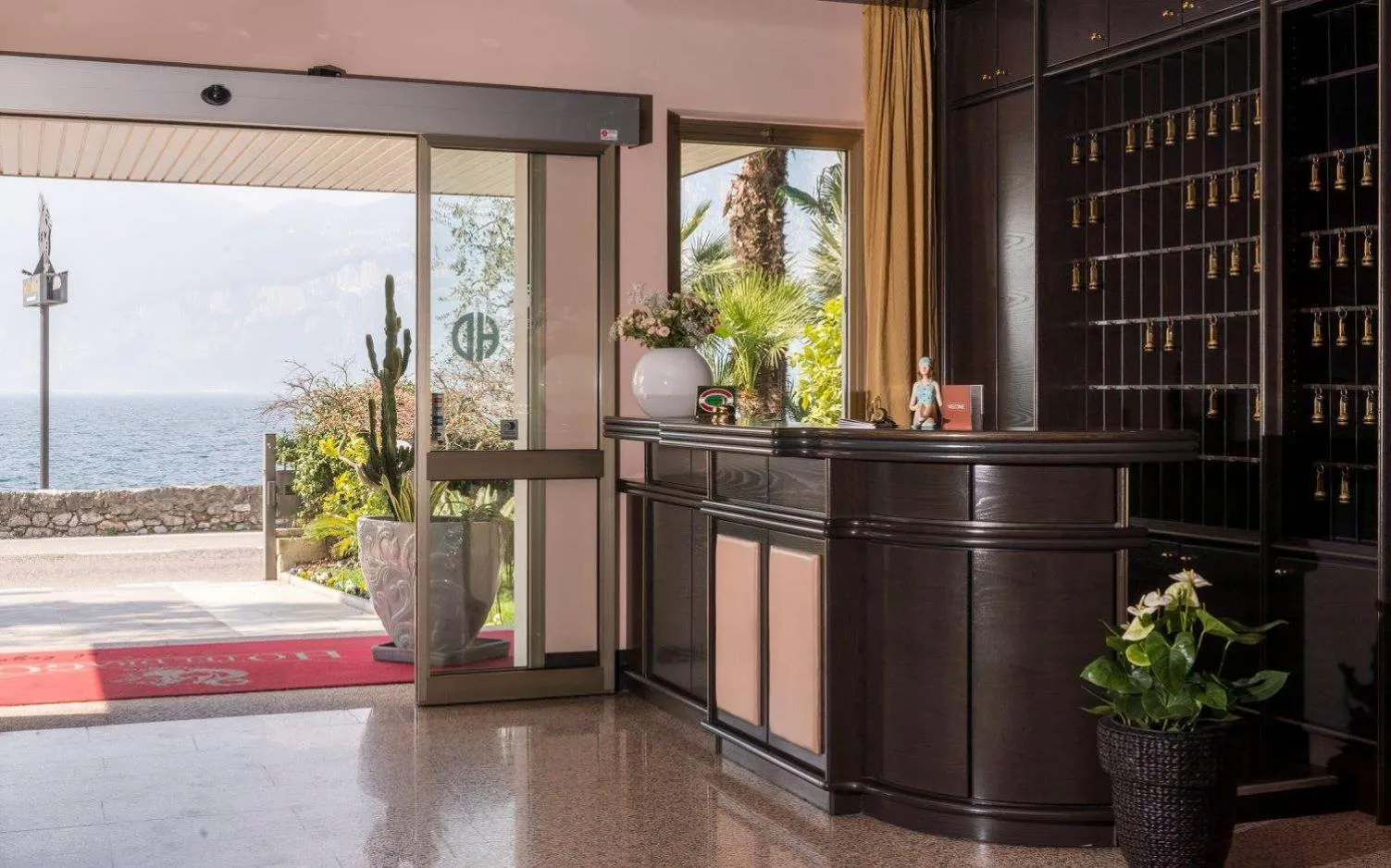 Lobby or reception in Hotel Drago - Garda Lake Collection