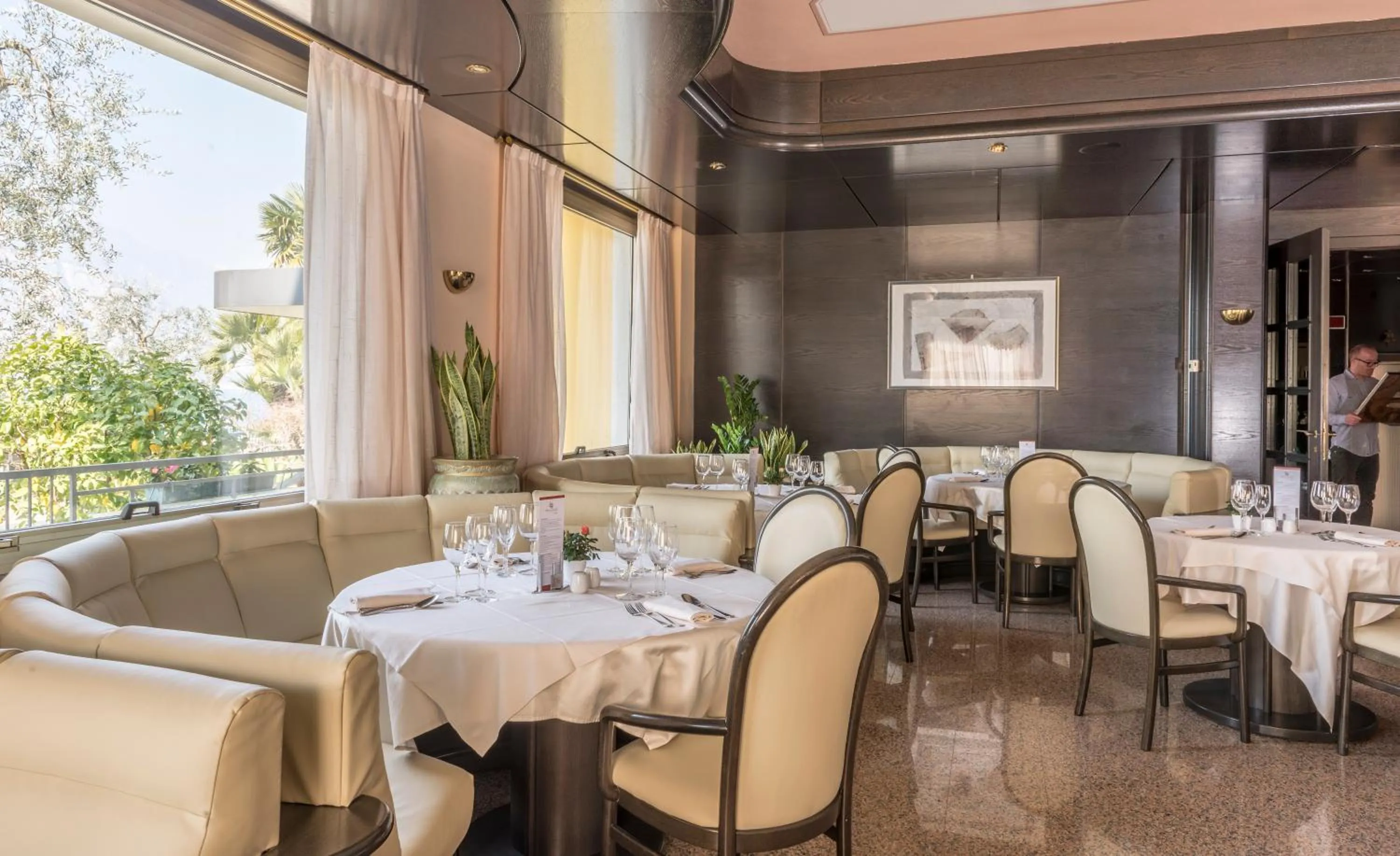 Restaurant/places to eat in Hotel Drago - Garda Lake Collection