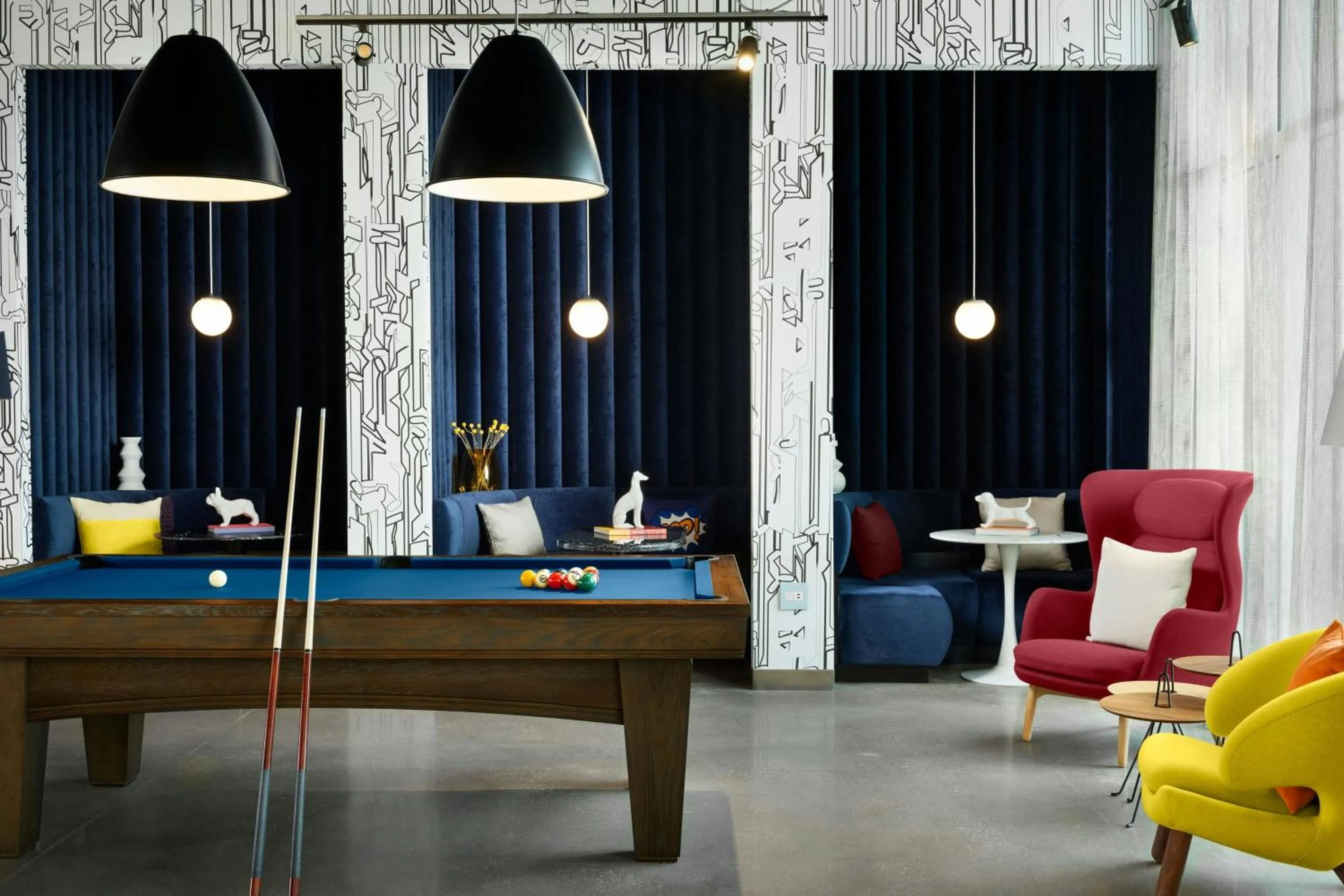 Swimming pool in Aloft Henderson