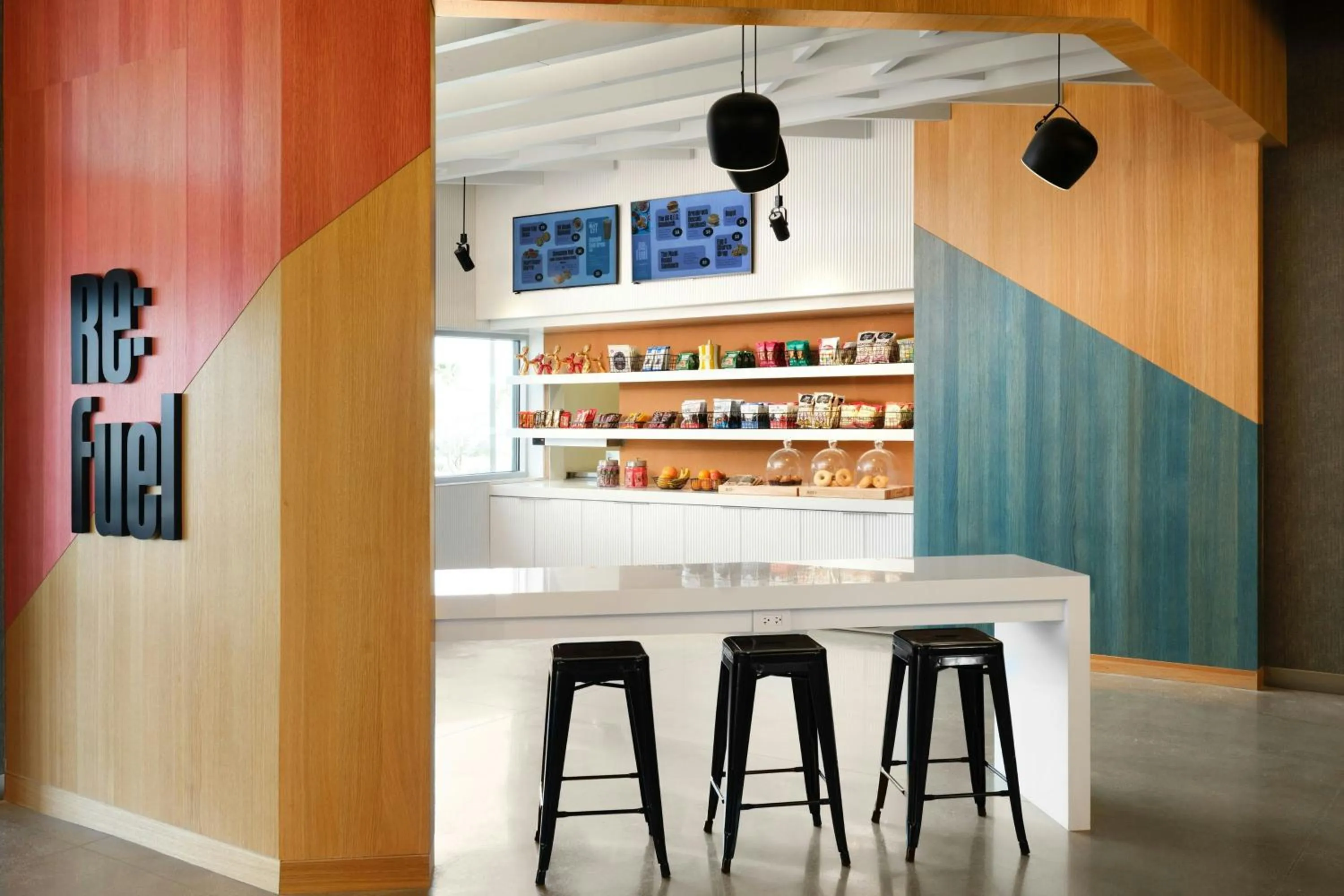 Restaurant/places to eat in Aloft Henderson