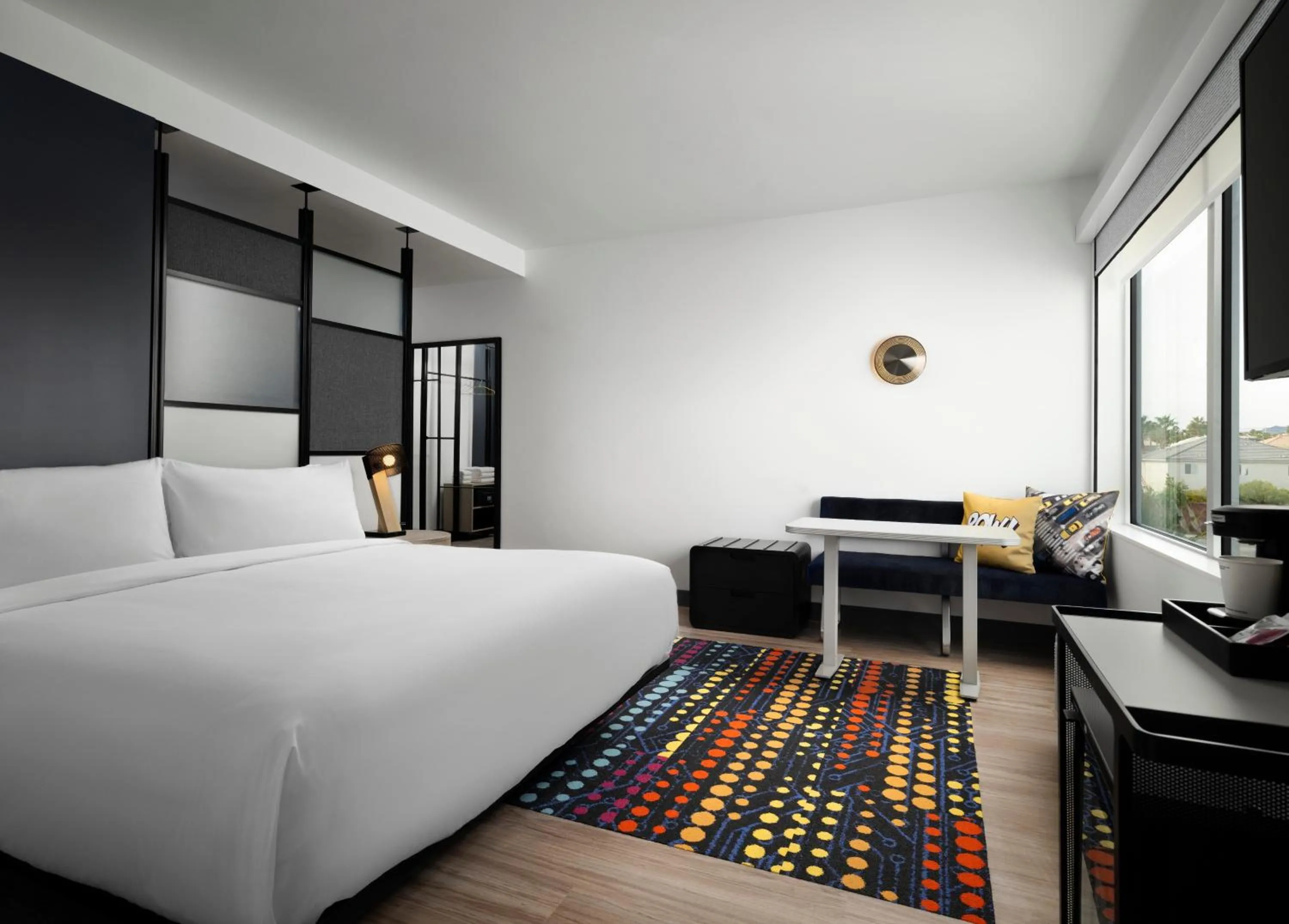 Large King Room in Aloft Henderson