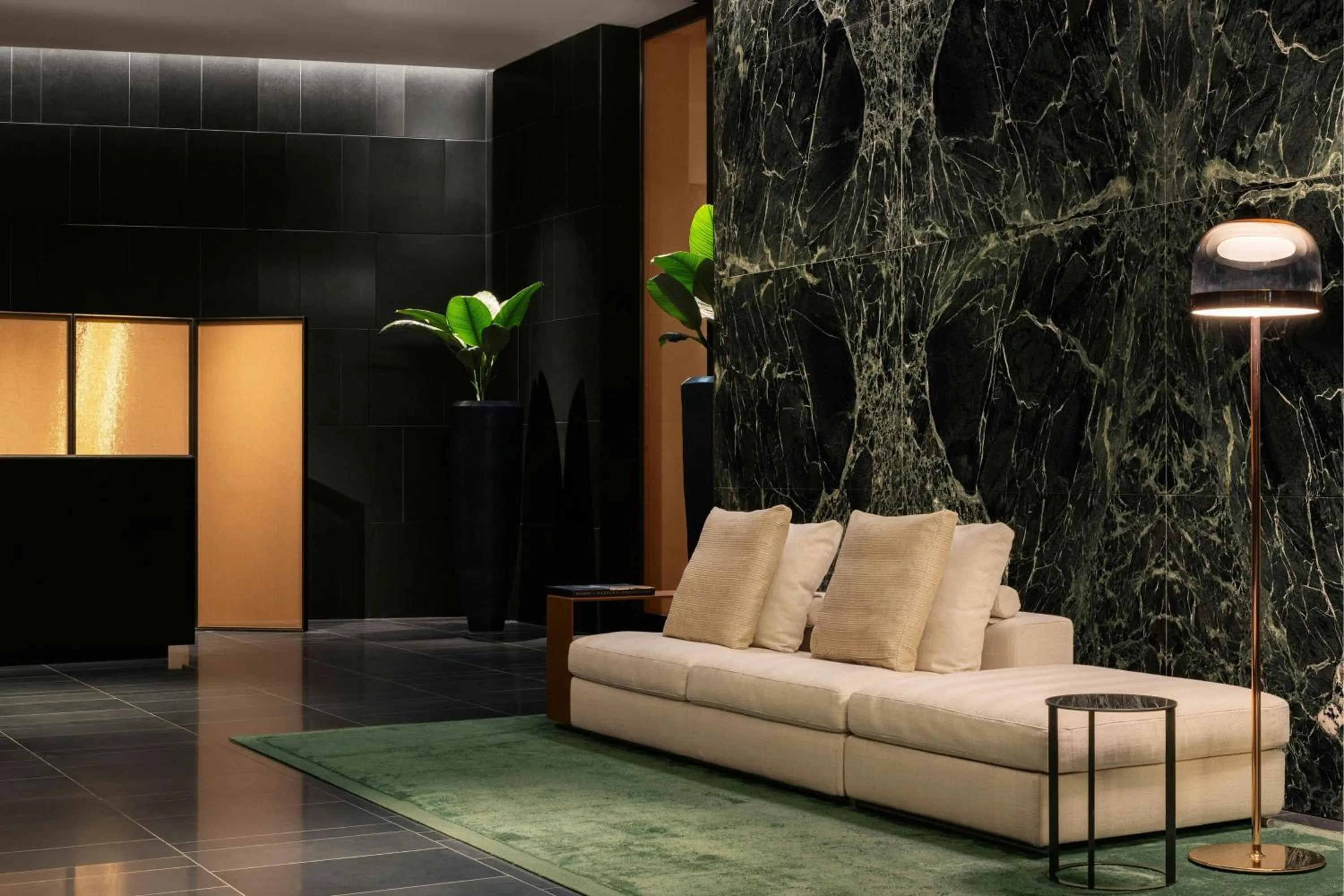 Lobby or reception in Bvlgari Hotel Tokyo