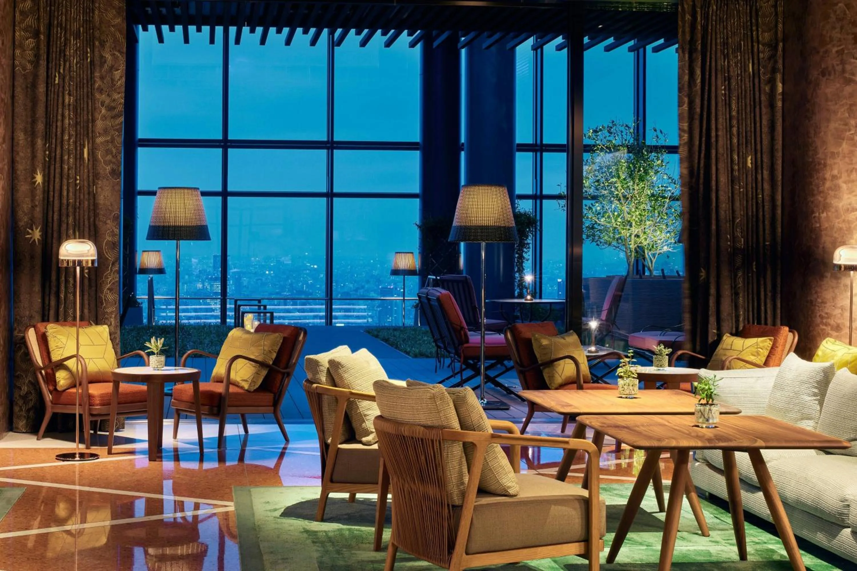 Lounge or bar in Bvlgari Hotel Tokyo