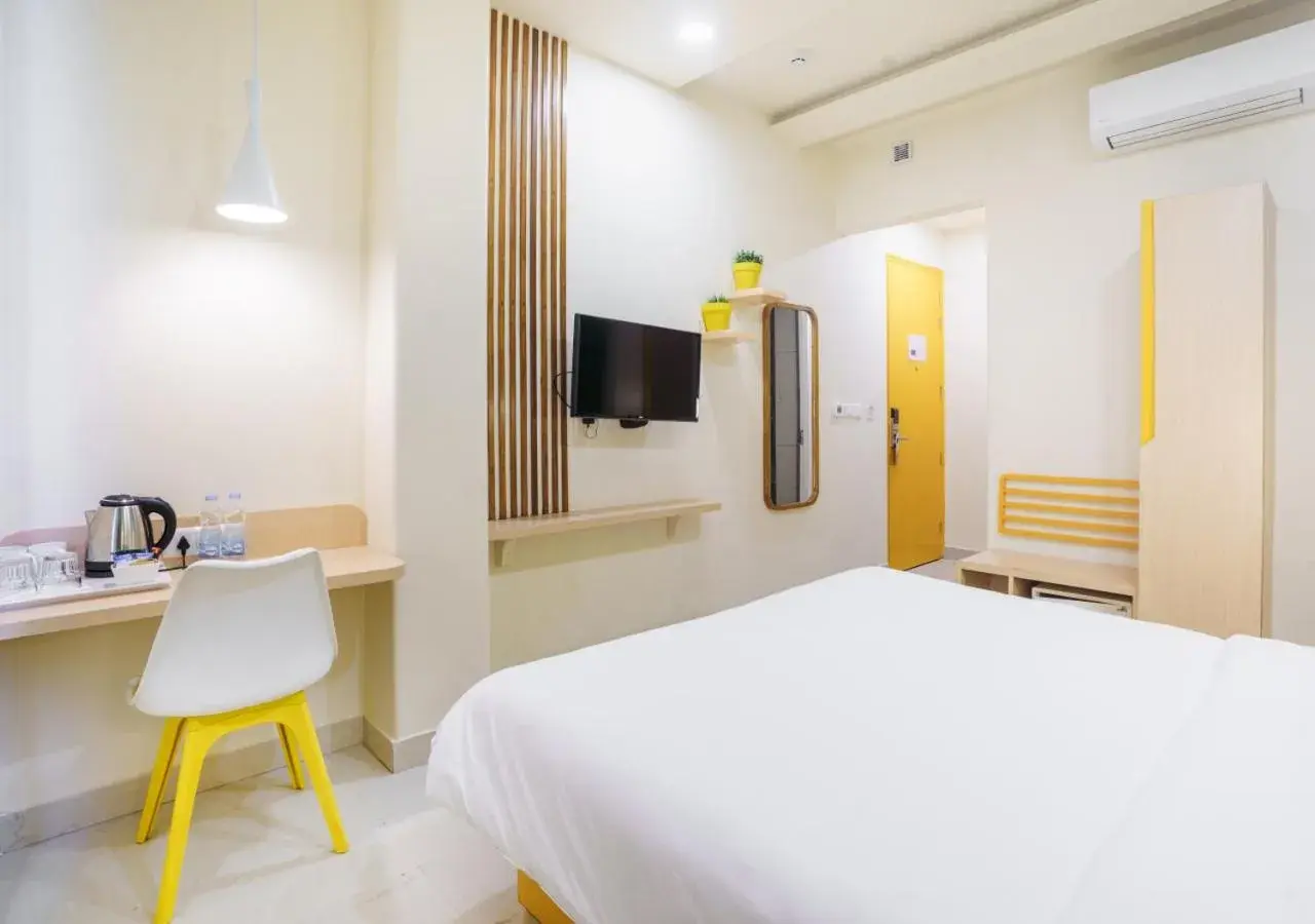 Bedroom, Bed in Bloom Hotel - Heritage Walk Bedroom, Bed in Bloom Hotel - Heritage Walk