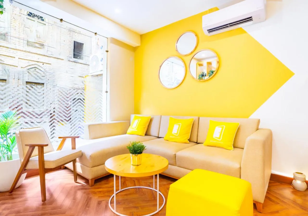 Seating area in Bloom Hotel - Heritage Walk