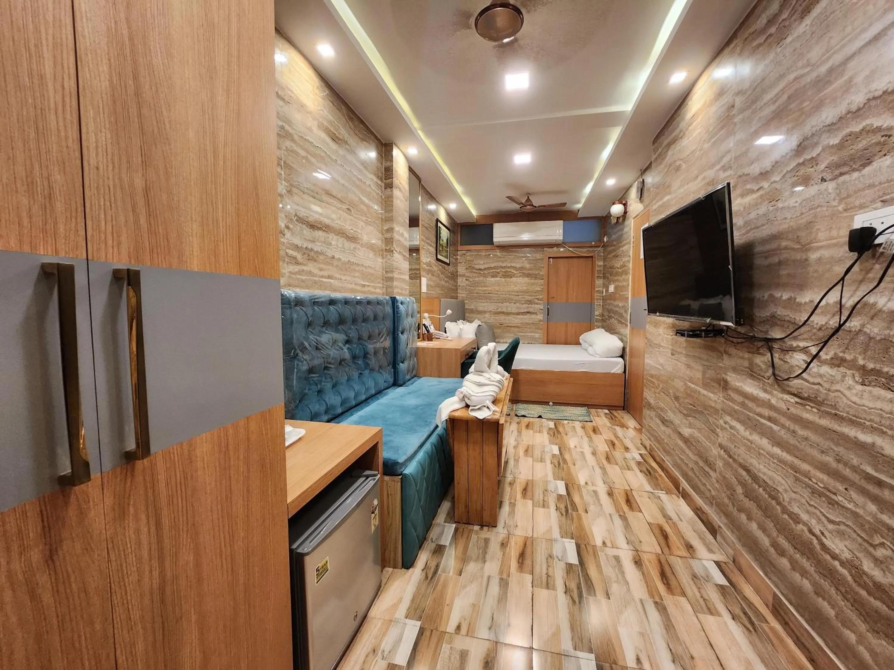 Bed in The City of Joy