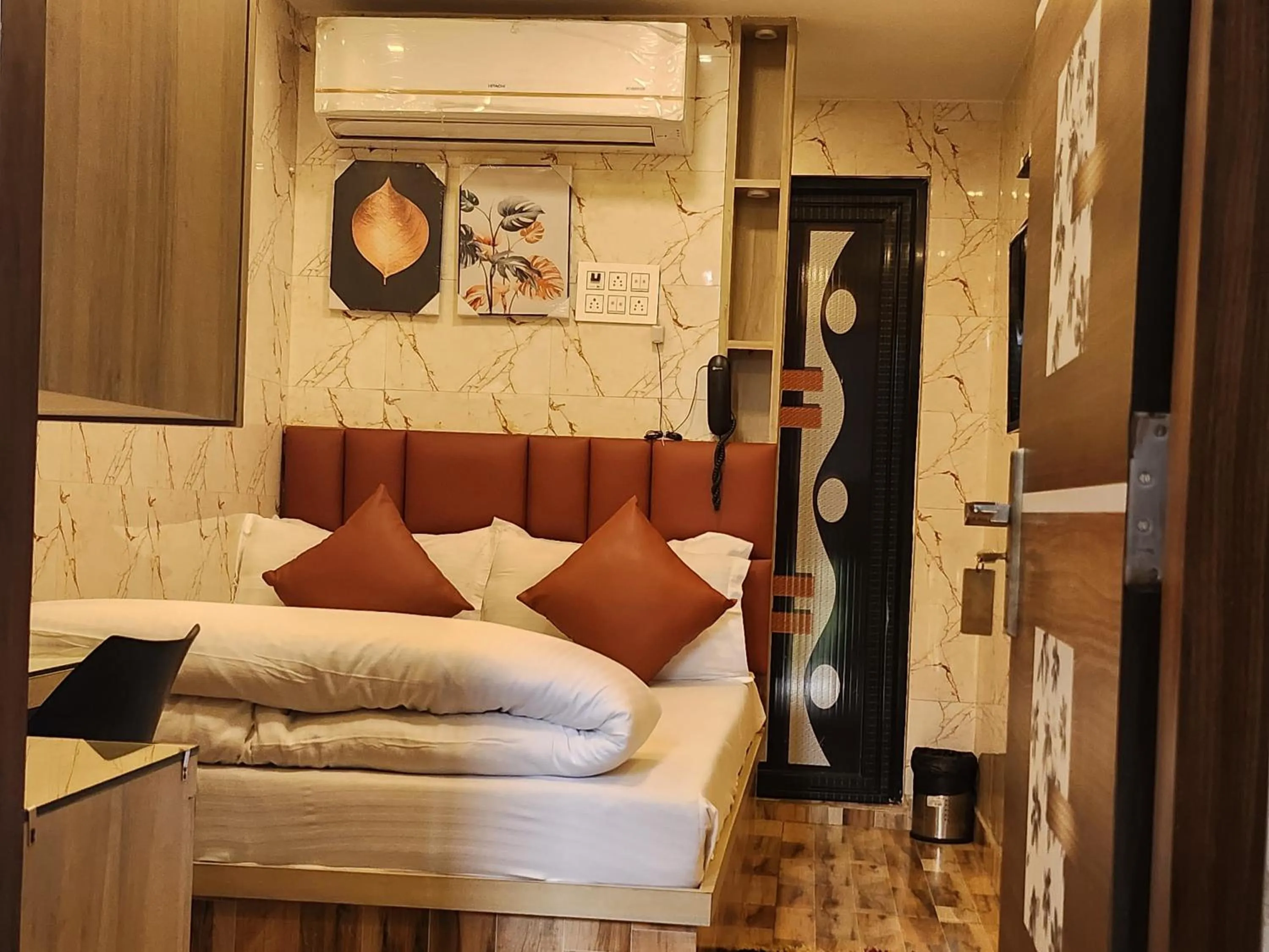 Bed in The City of Joy