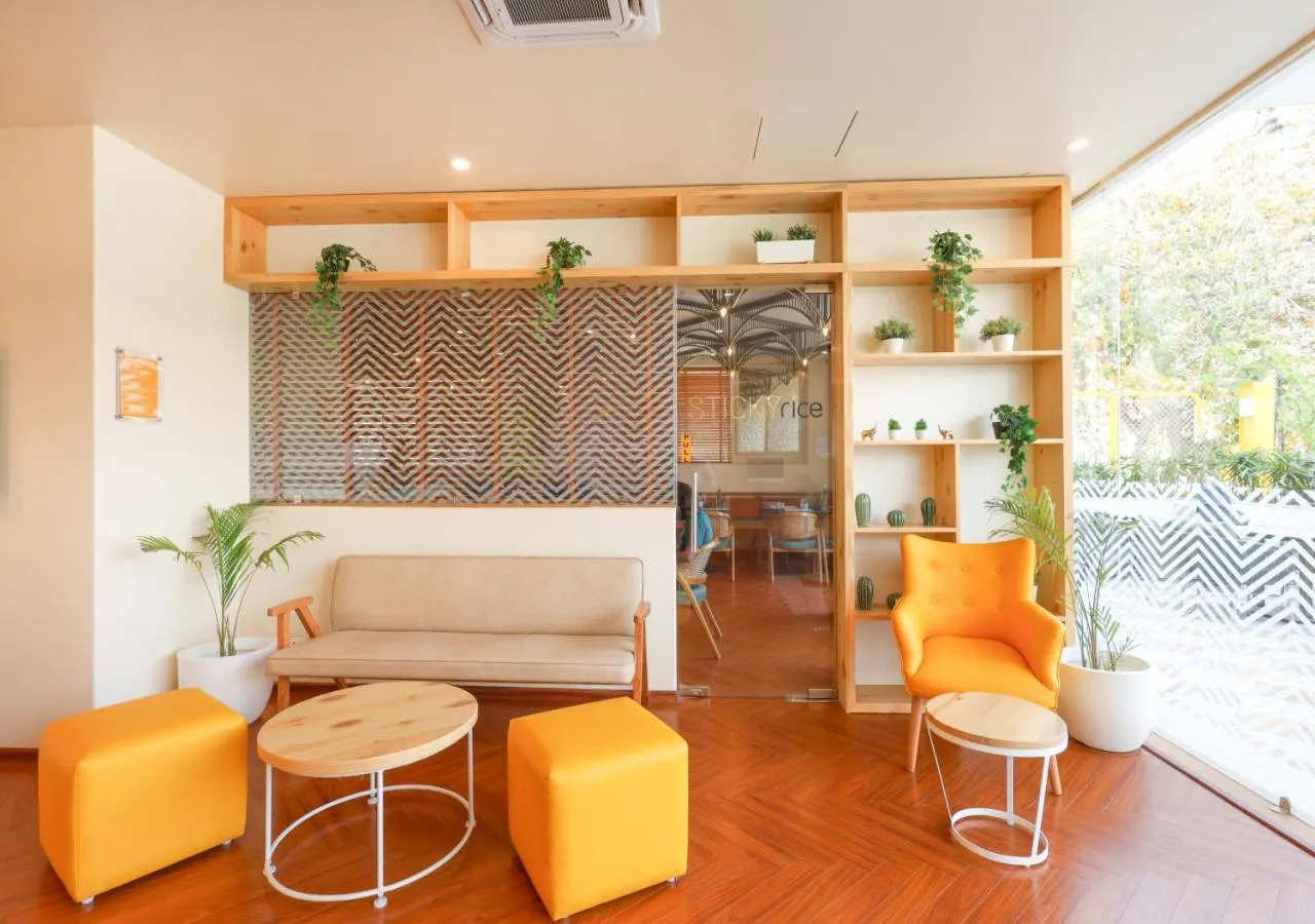 Lobby or reception in Bloom Hotel - Golf Course Road, Sector 43