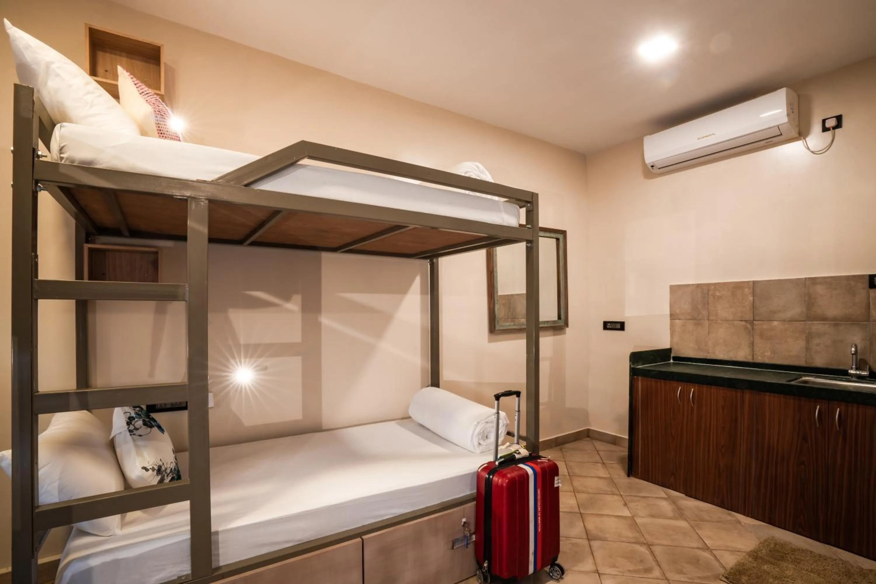 bunk bed, Bed in Zostel Goa, Morjim