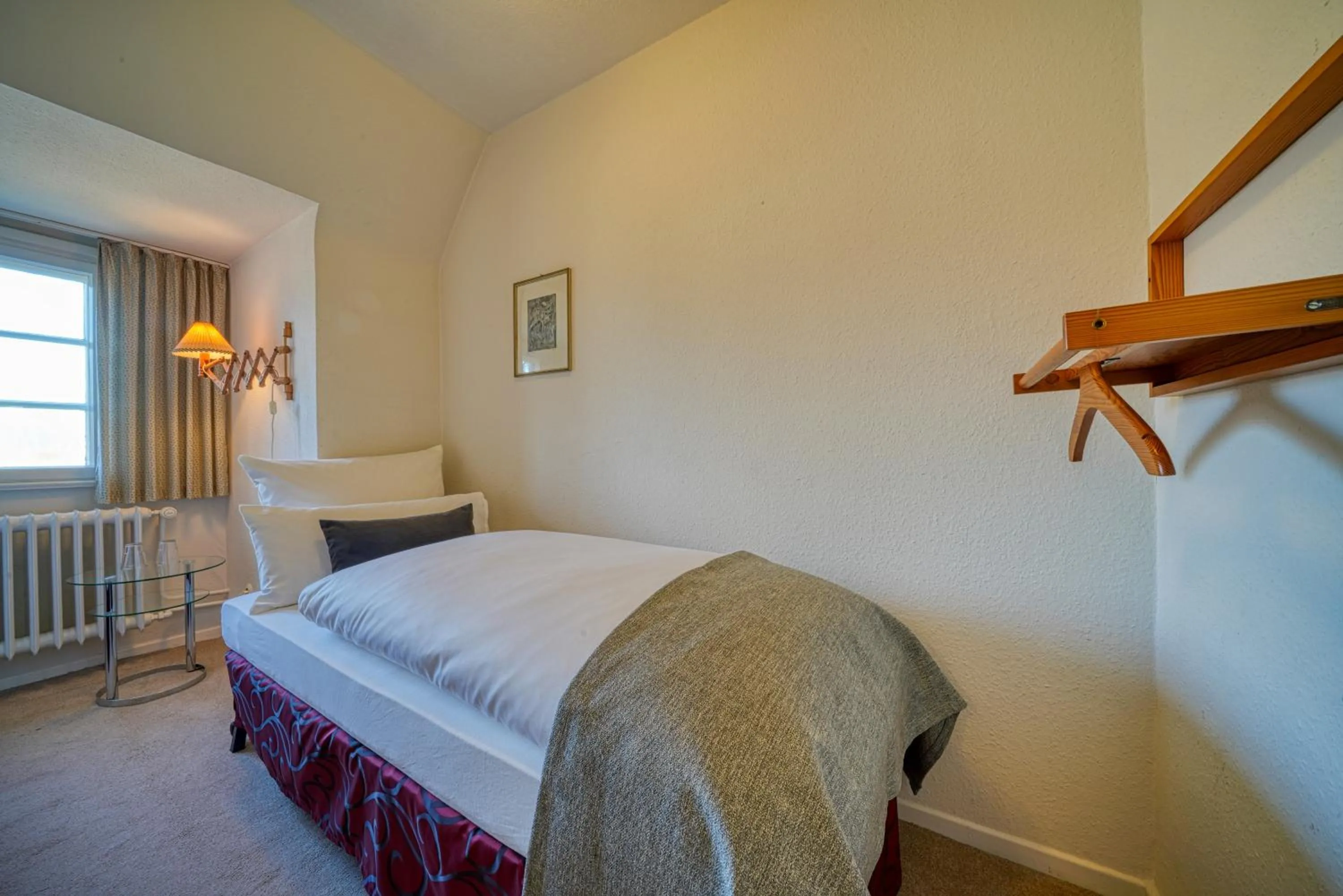 Photo of the whole room, Bed in Hotel Zur Eule