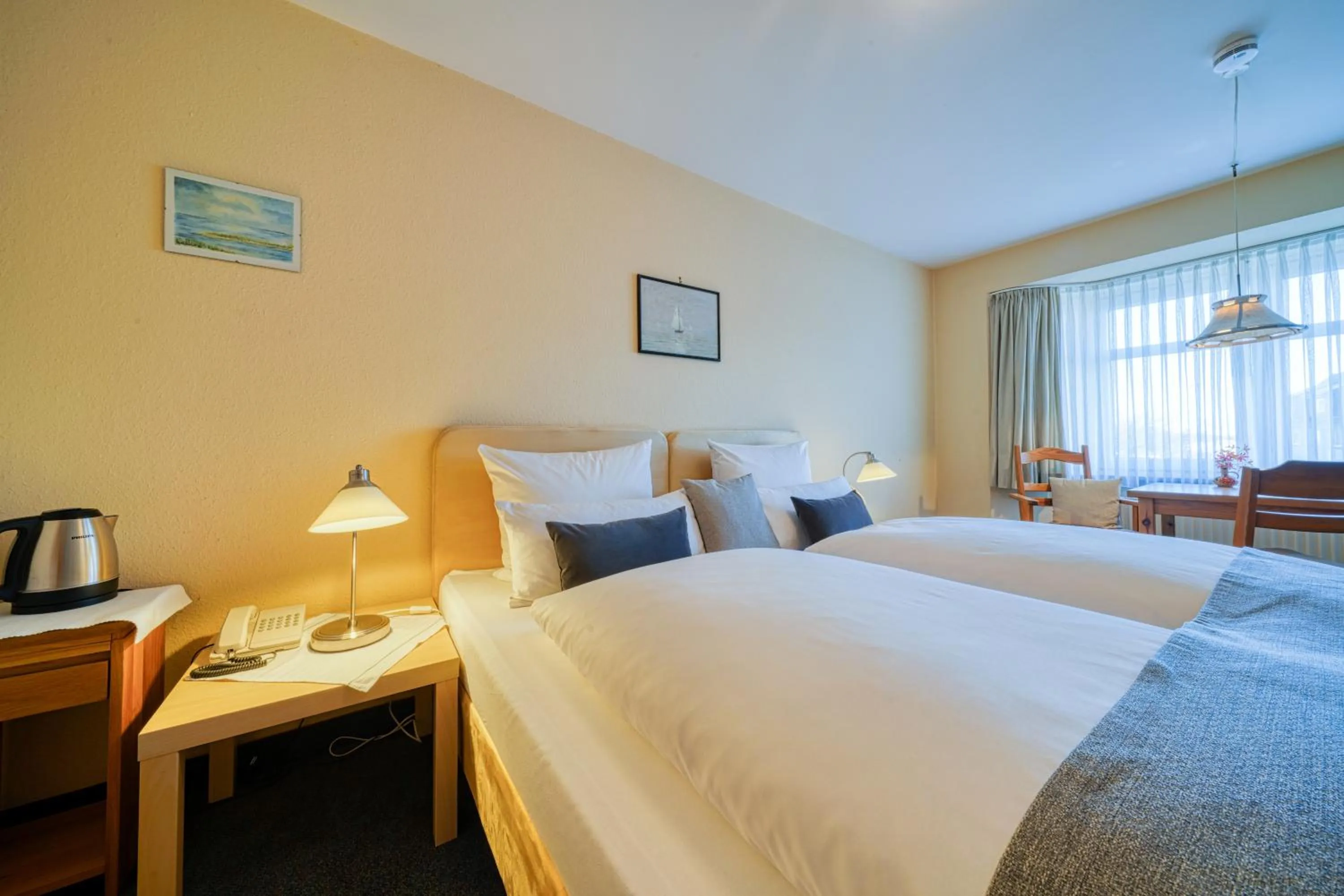 Photo of the whole room, Bed in Hotel Zur Eule