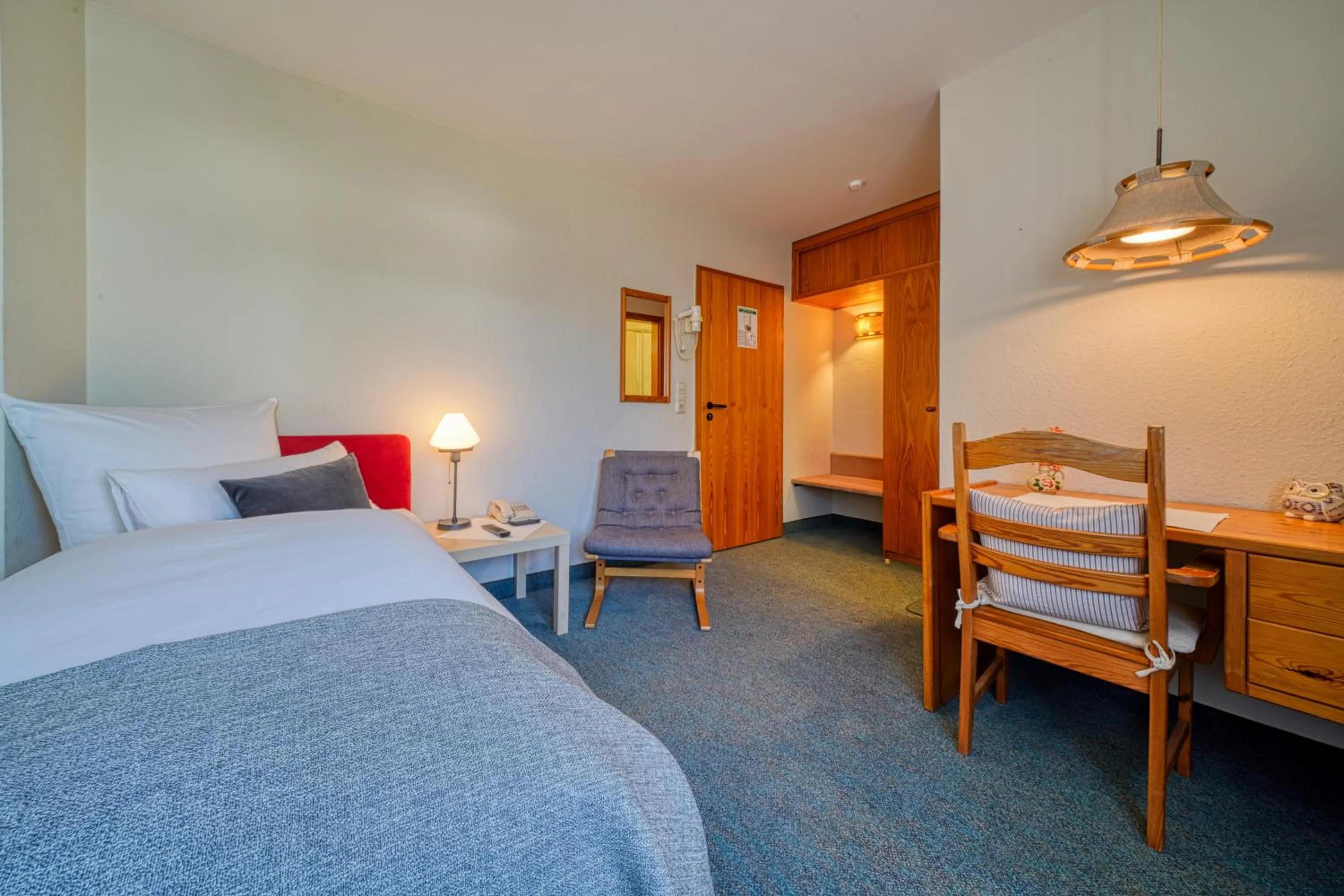 Photo of the whole room, Bed in Hotel Zur Eule