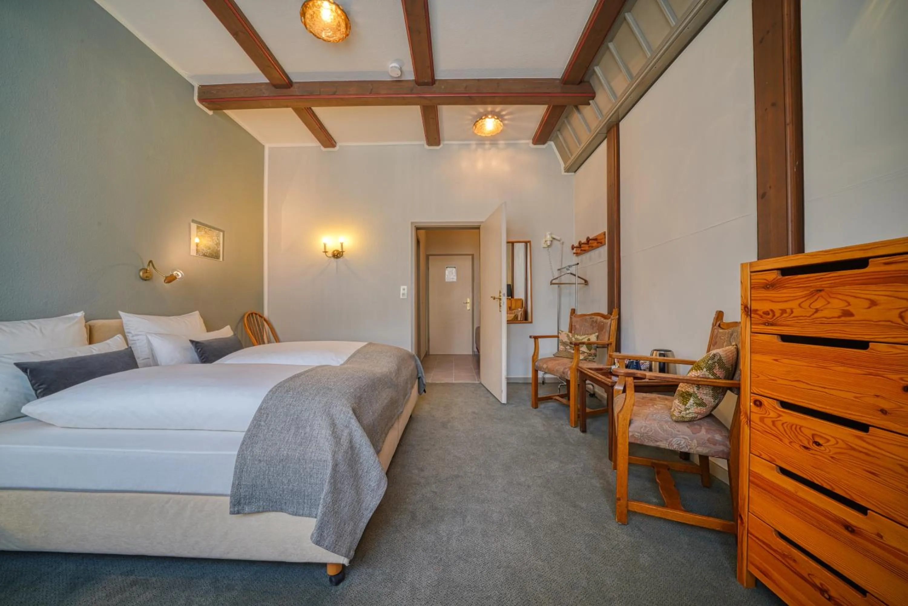 Photo of the whole room, Bed in Hotel Zur Eule