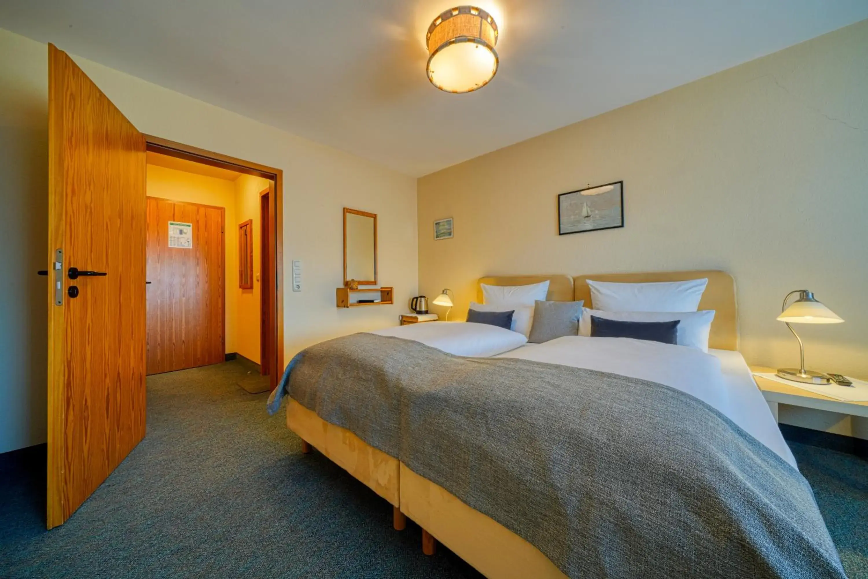 Double Room - single occupancy in Hotel Zur Eule Double Room - single occupancy in Hotel Zur Eule