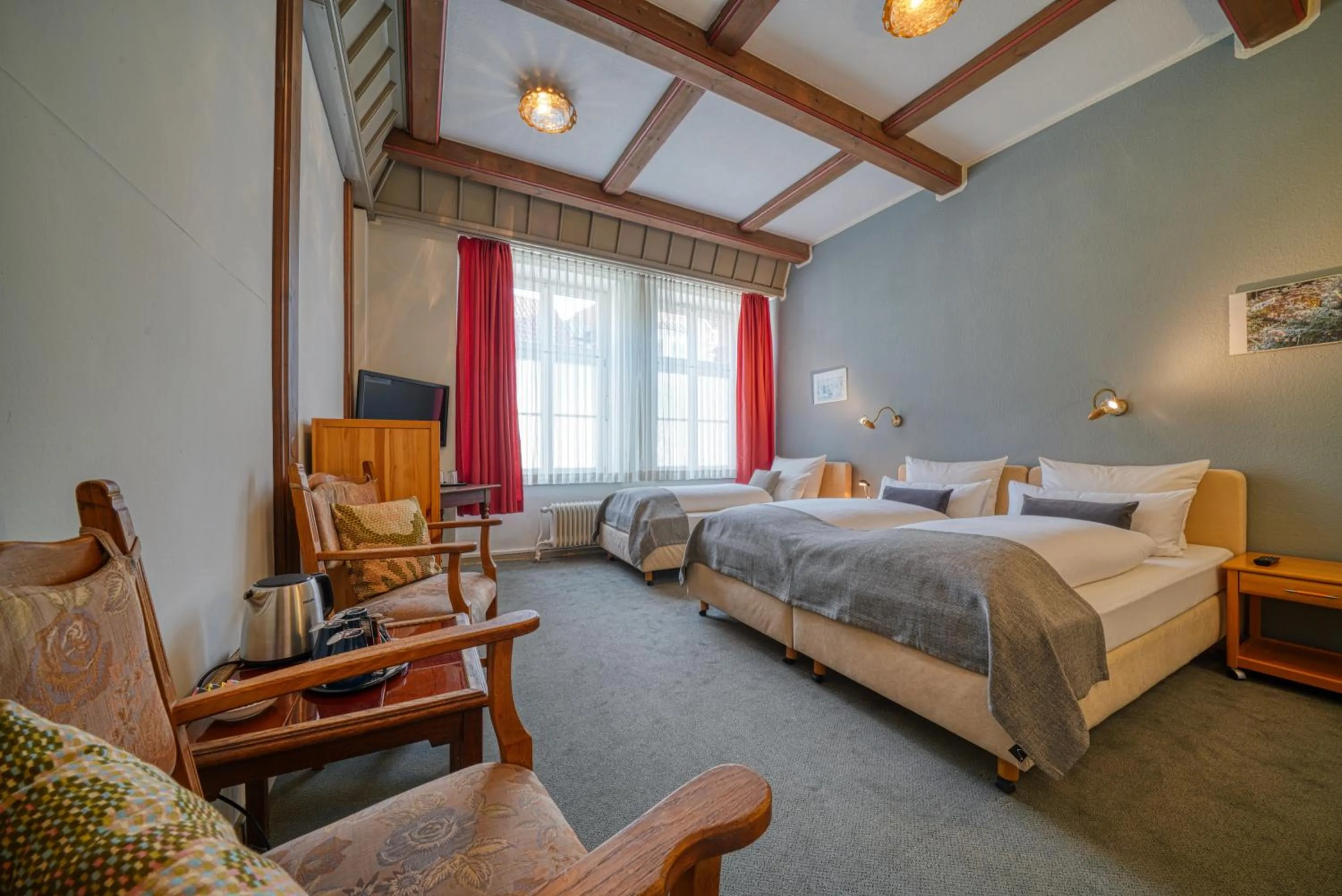 Photo of the whole room, Bed in Hotel Zur Eule