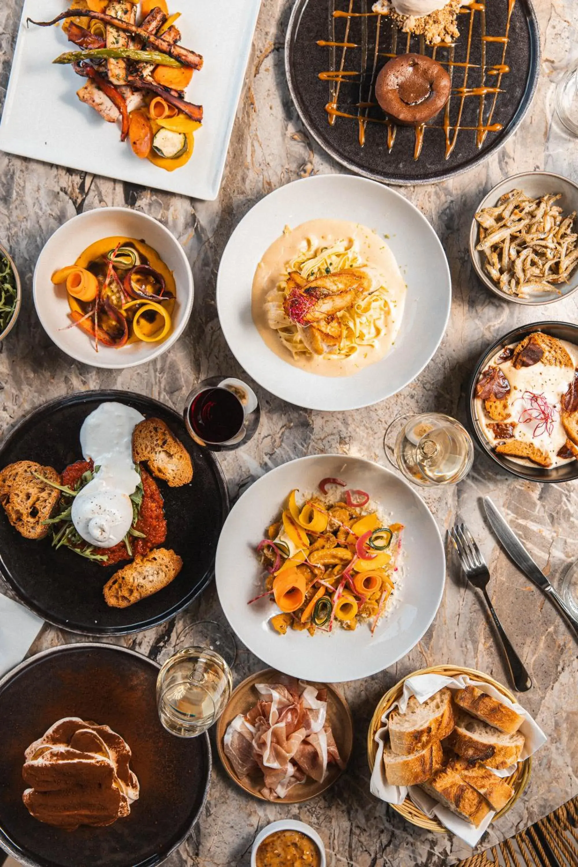 Restaurant/places to eat in Soko Hotels-Pont du Gard Restaurant/places to eat in Soko Hotels-Pont du Gard