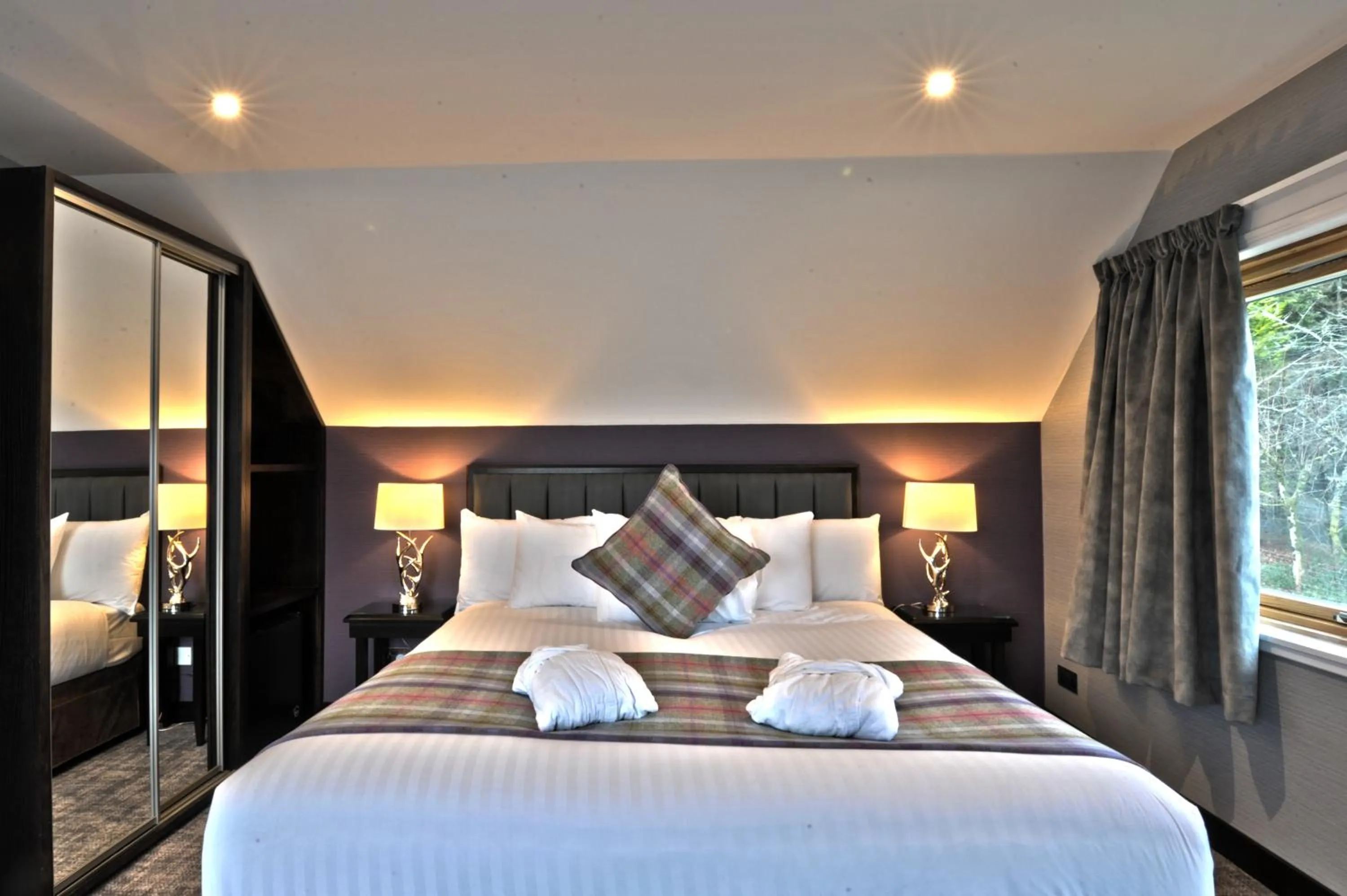 Bed in The Beach House Loch Lomond