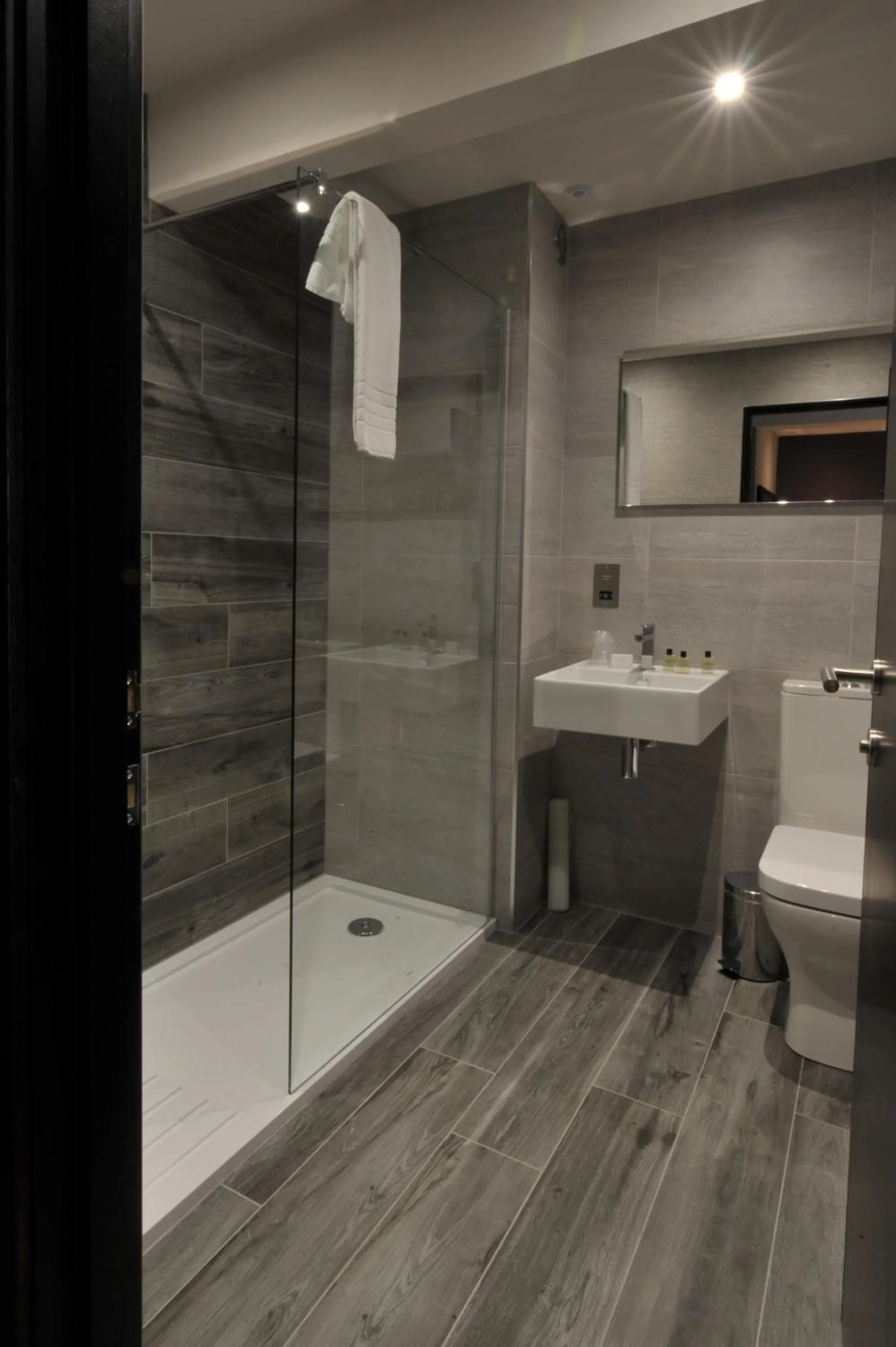 Shower in The Beach House Loch Lomond