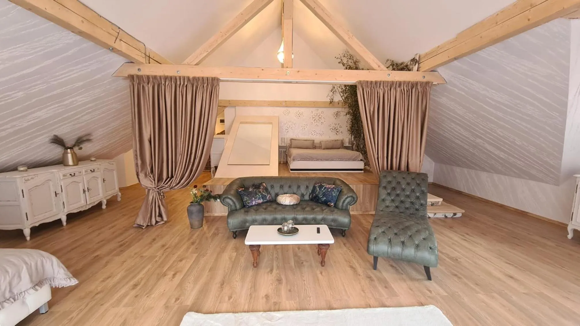 Bed in Conacul Radacinilor