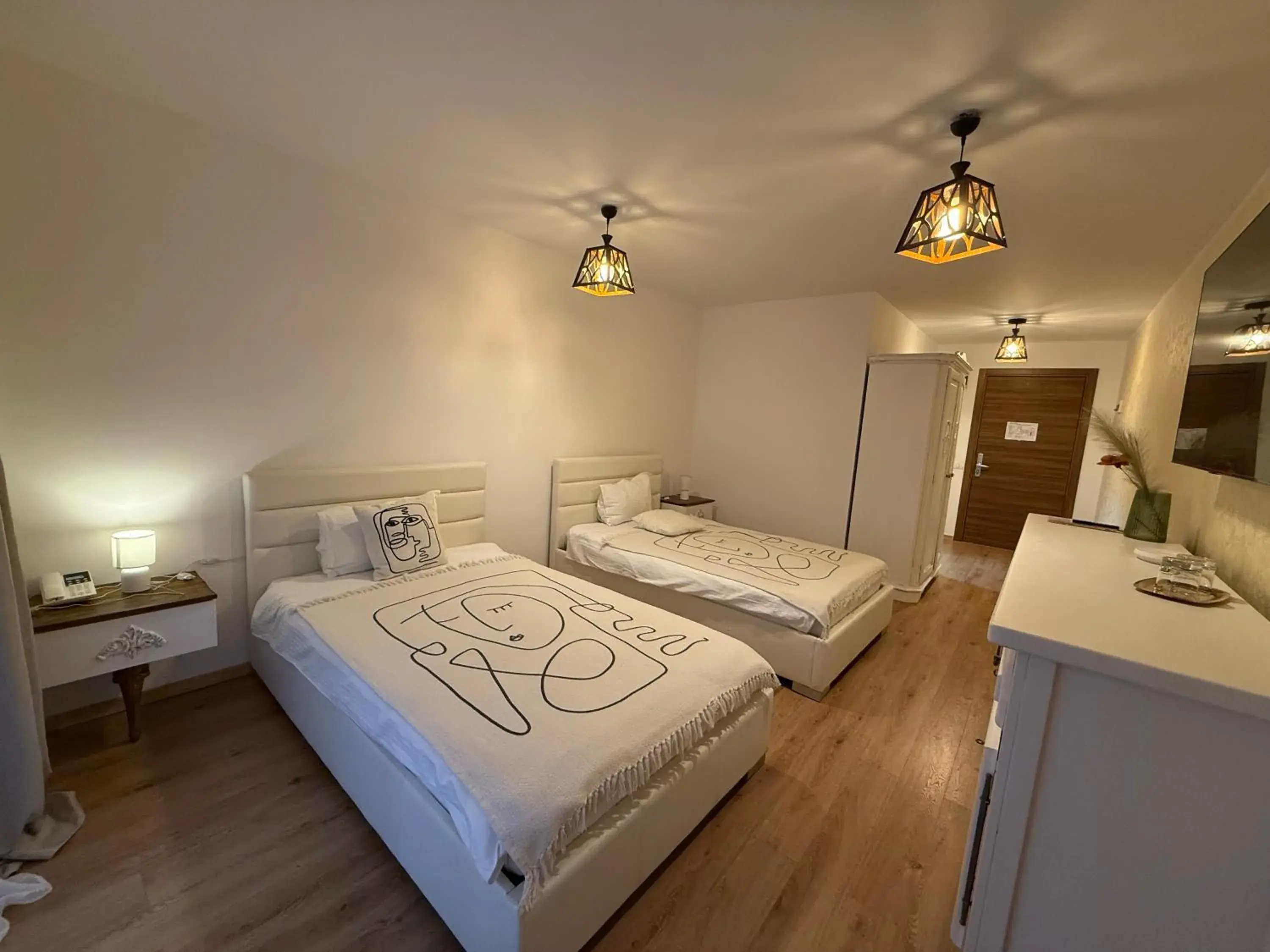 Superior Twin Room in Conacul Radacinilor Superior Twin Room in Conacul Radacinilor