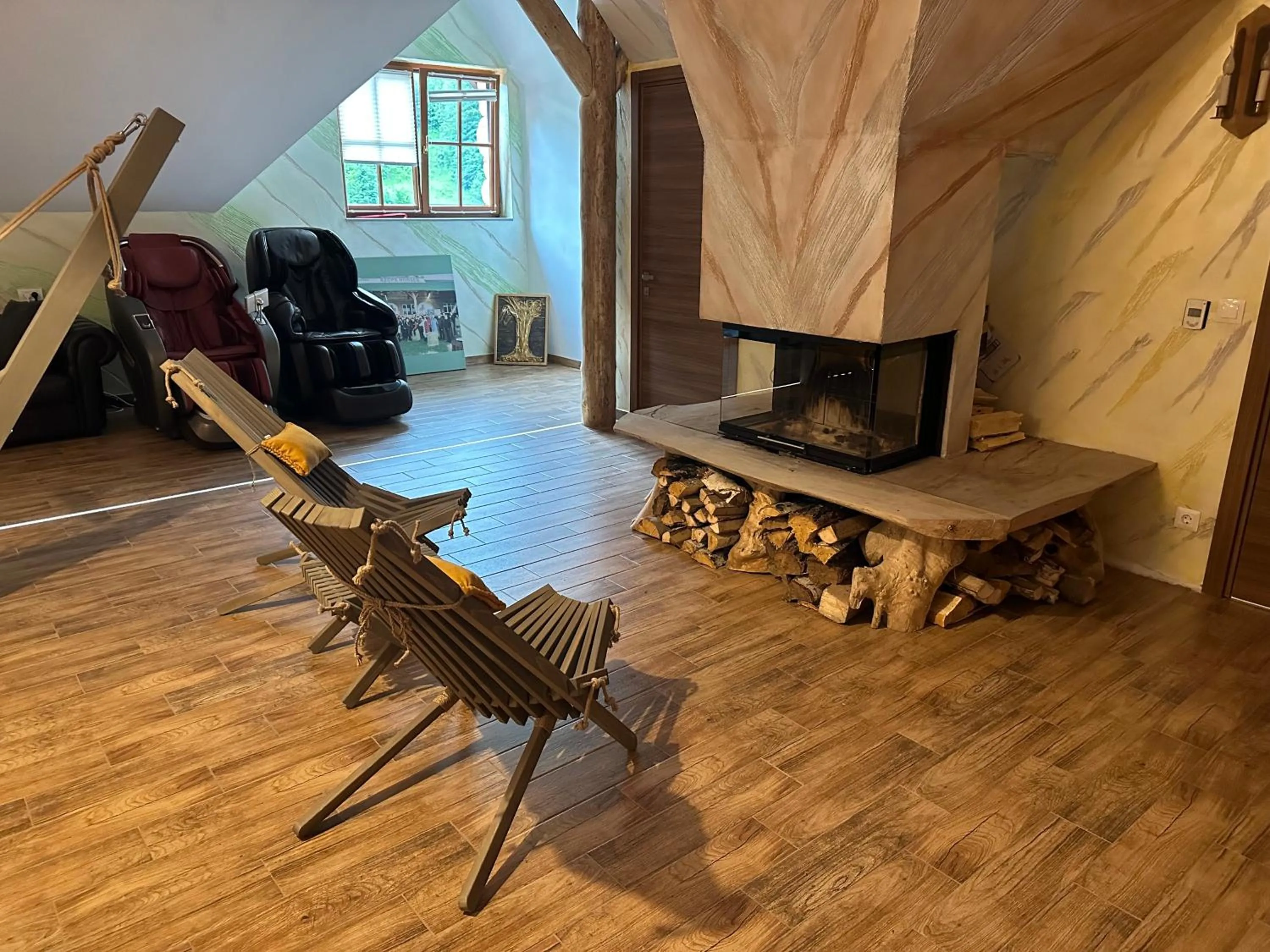 Seating area in Conacul Radacinilor