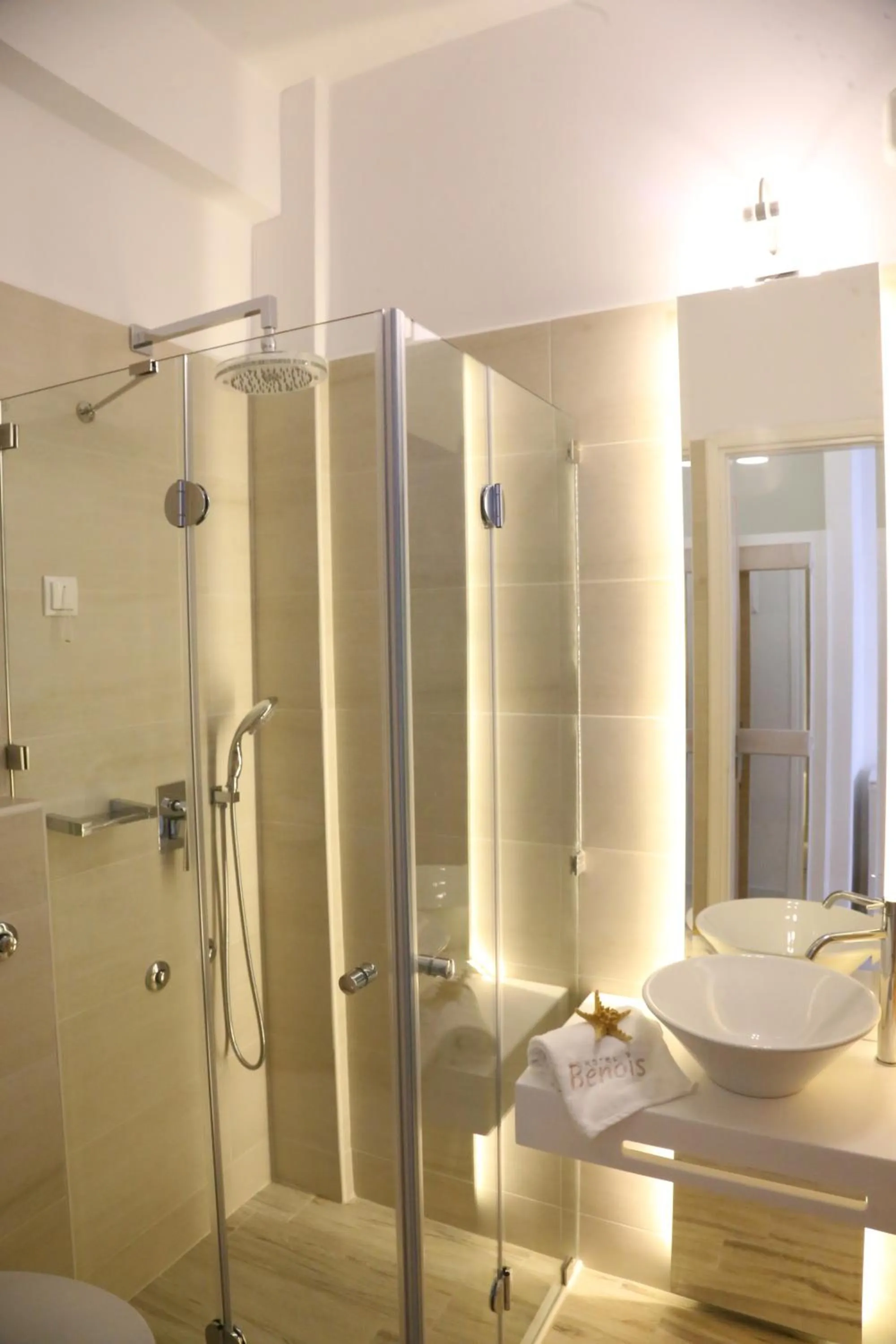 Bathroom in Hotel Benois