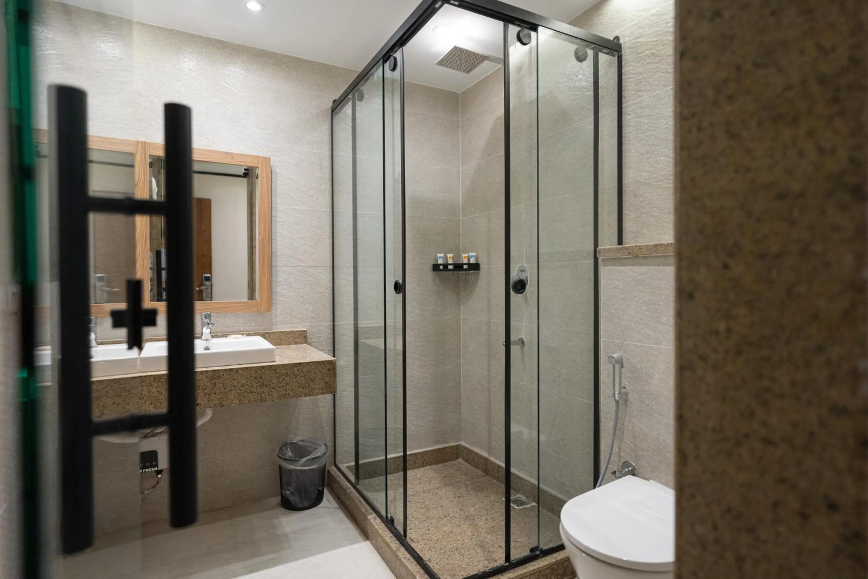 Bathroom in Pyramid Front Hotel