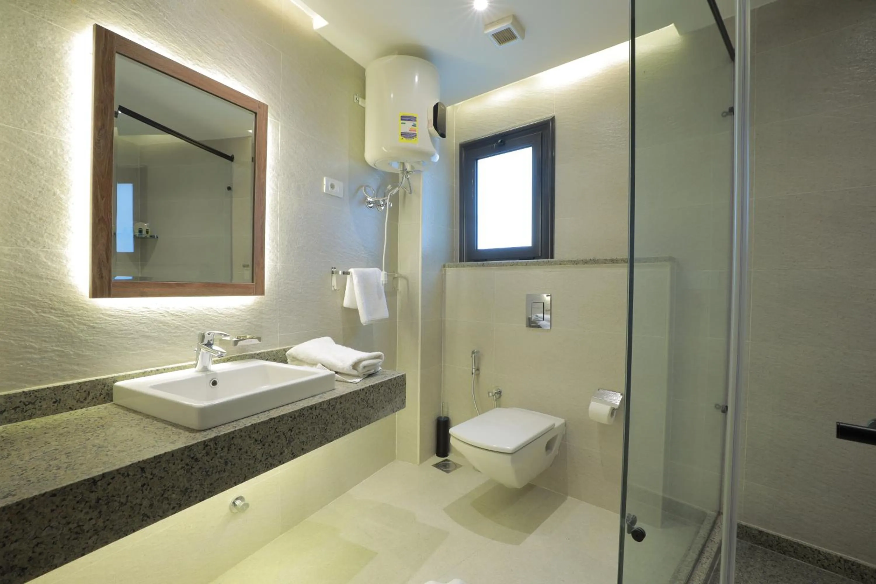 Bathroom in Pyramid Front Hotel