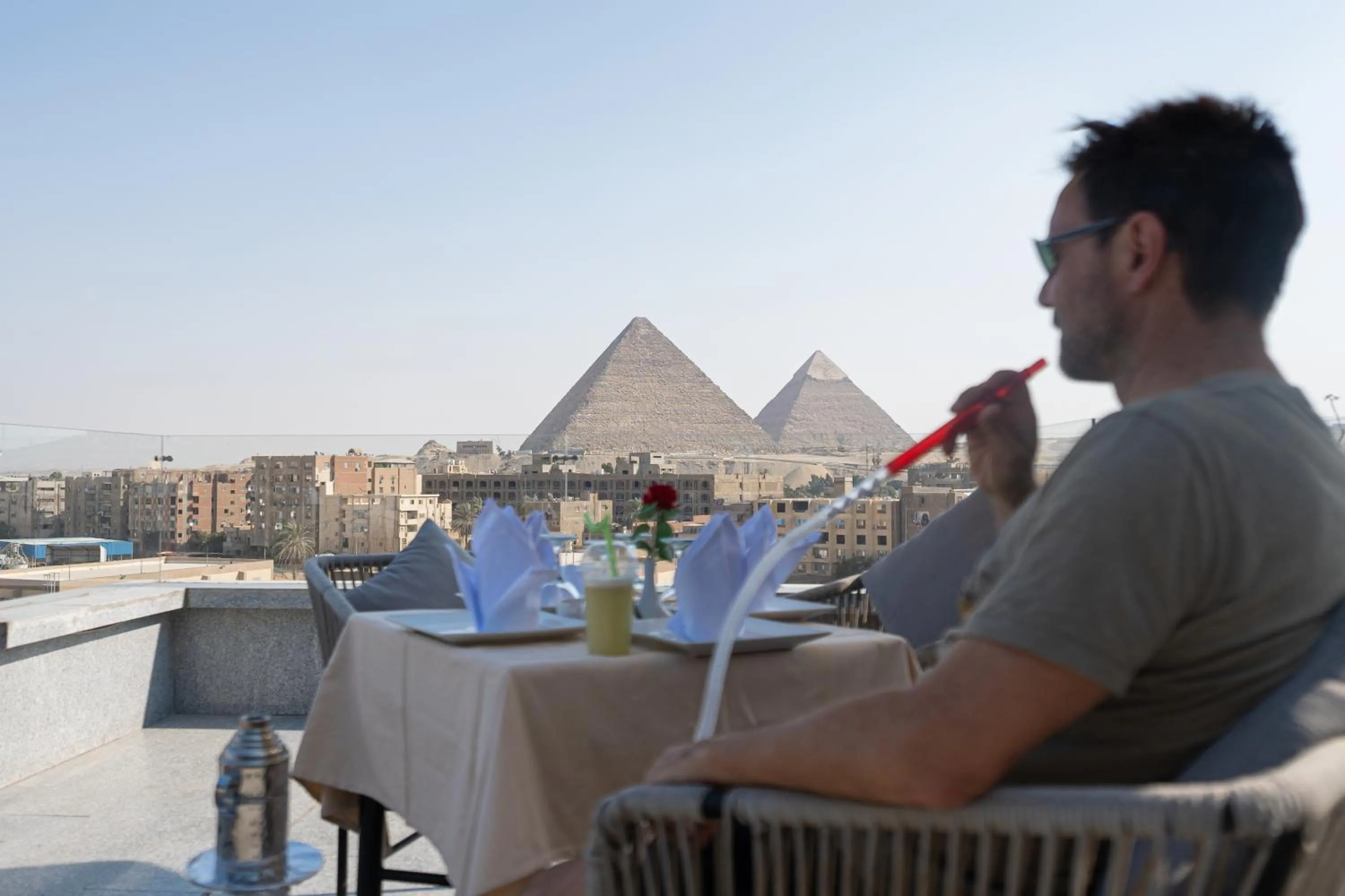 Drinks in Pyramid Front Hotel