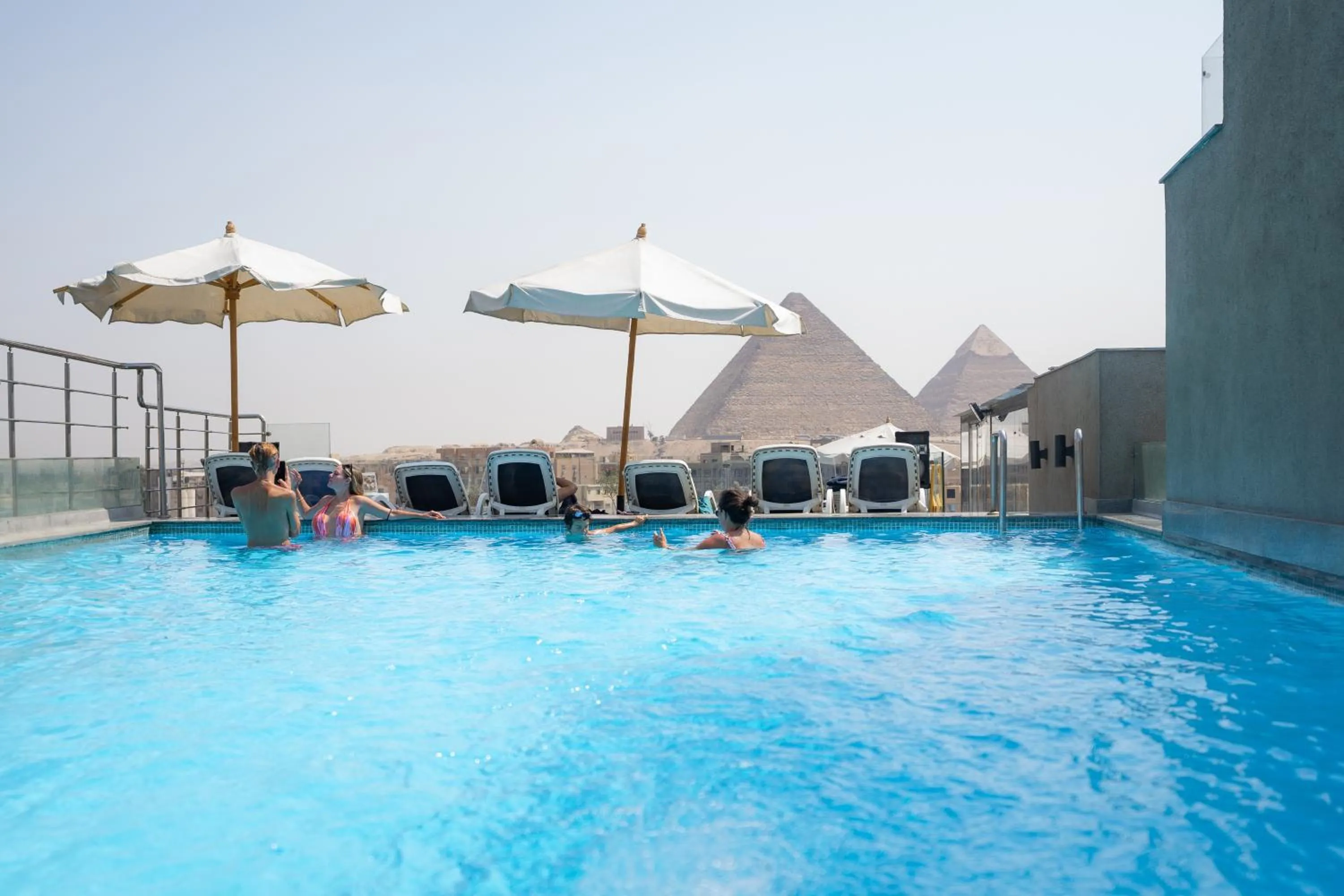 Swimming pool in Pyramid Front Hotel