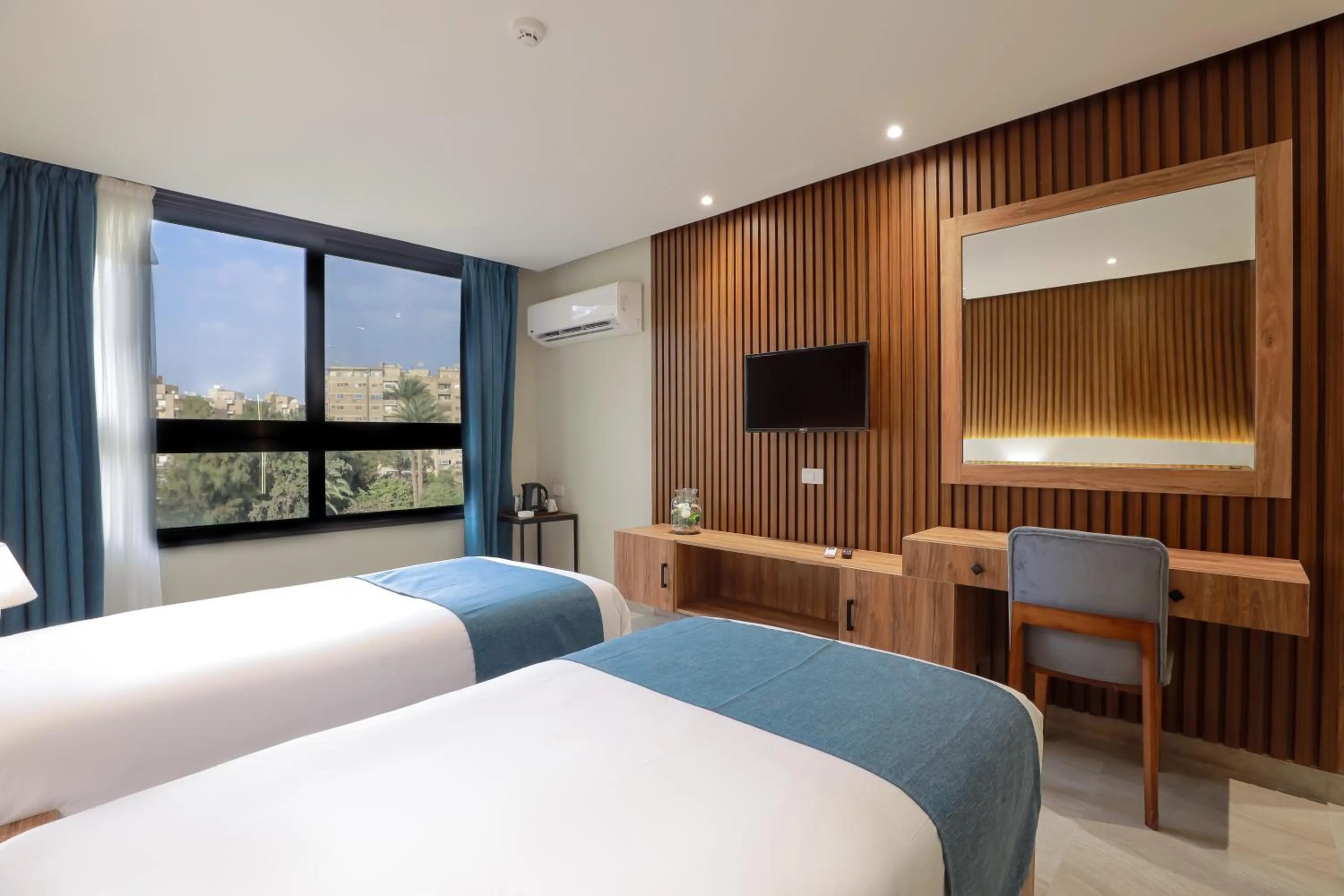 Bed in Pyramid Front Hotel