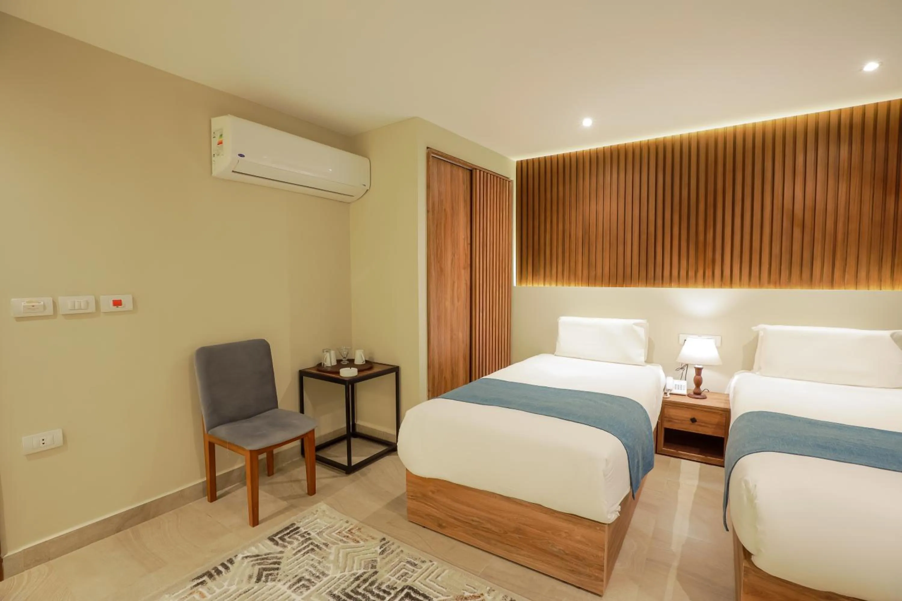 Bed in Pyramid Front Hotel