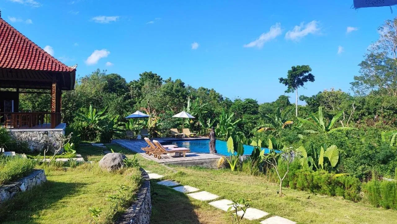 Sunset Hill Lembongan