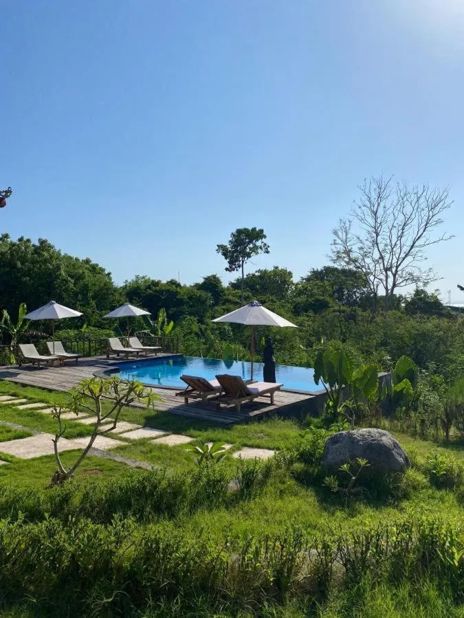 Sunset Hill Lembongan