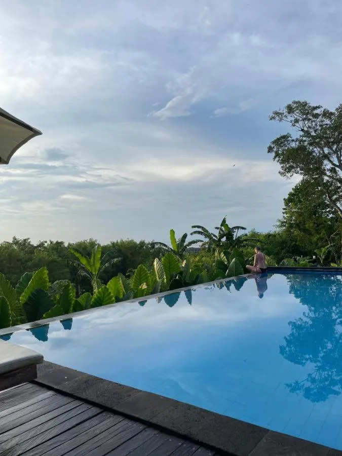 Sunset Hill Lembongan