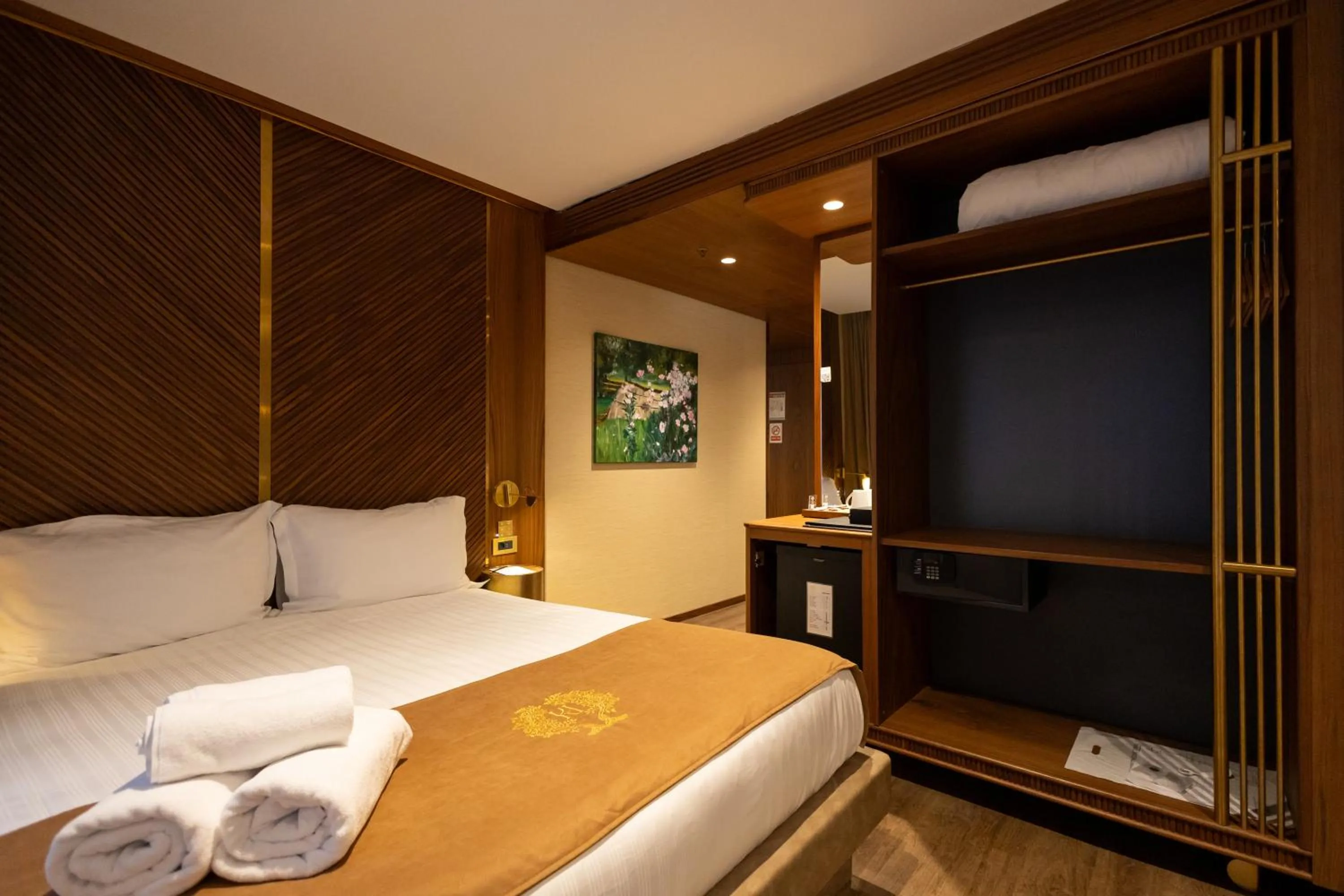 Bed in Kate Hotel Special Class & SPA