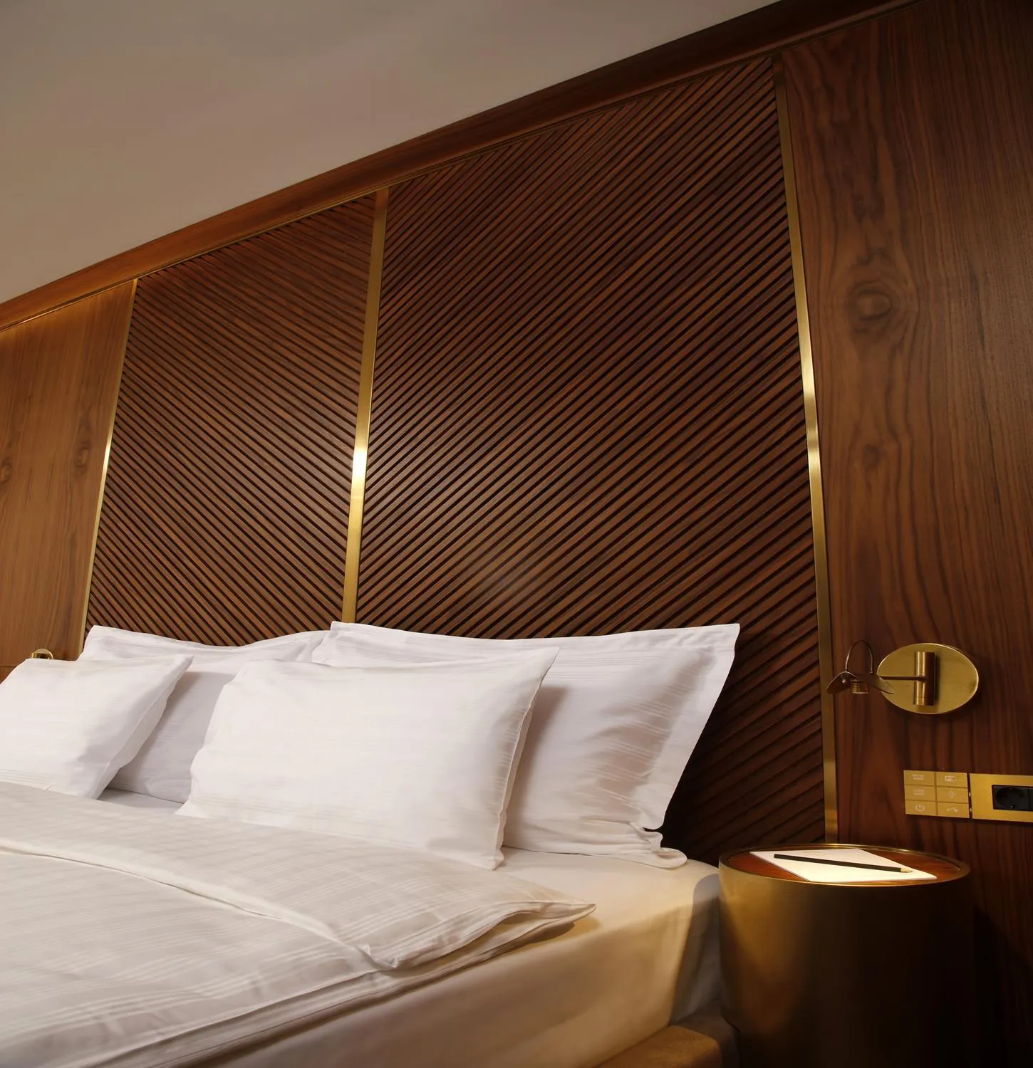 Bed in Kate Hotel Special Class & SPA