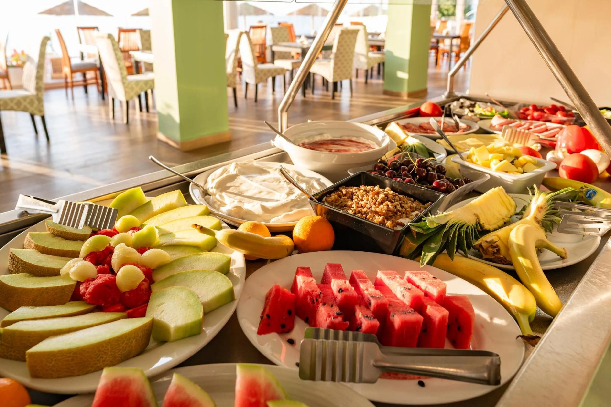 Buffet breakfast in Alyssium