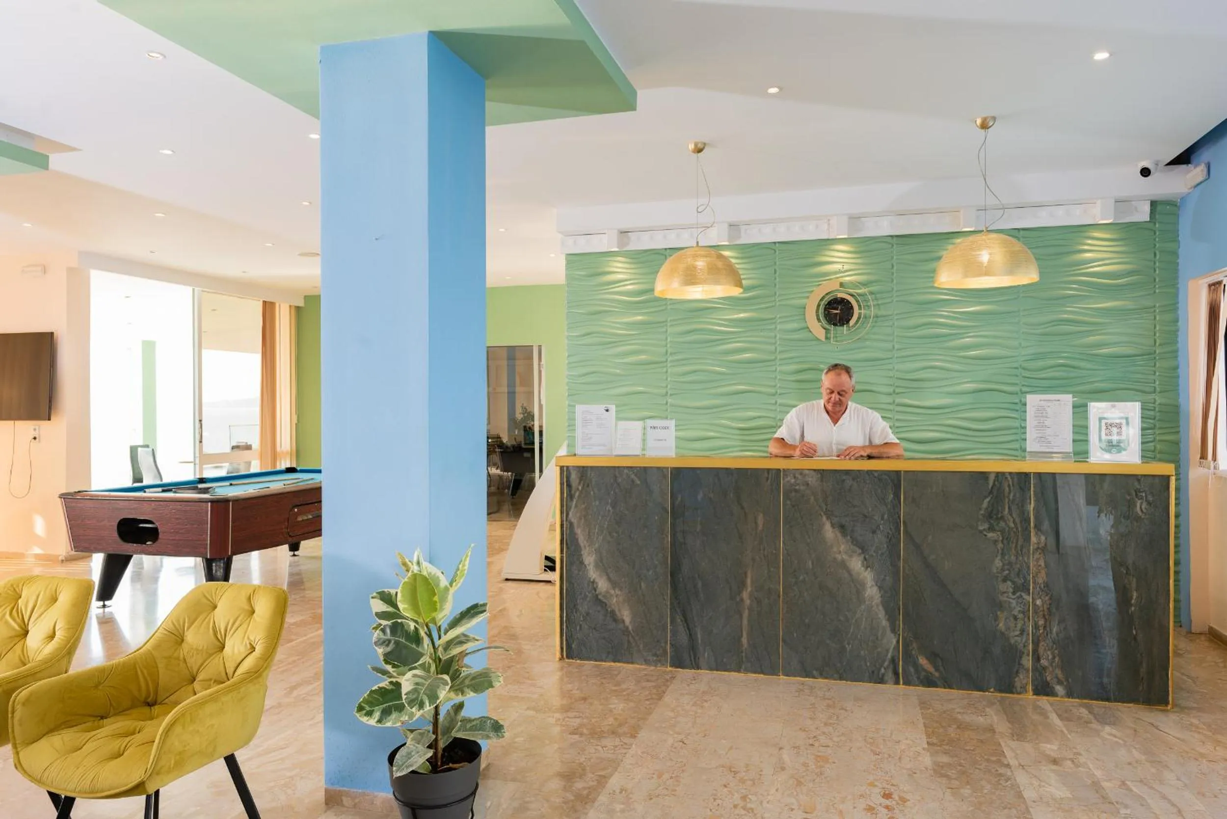 Lobby or reception in Alyssium