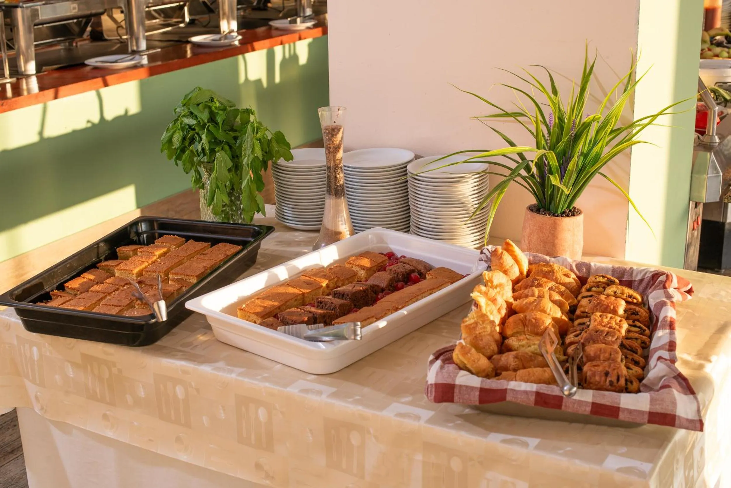 Buffet breakfast in Alyssium