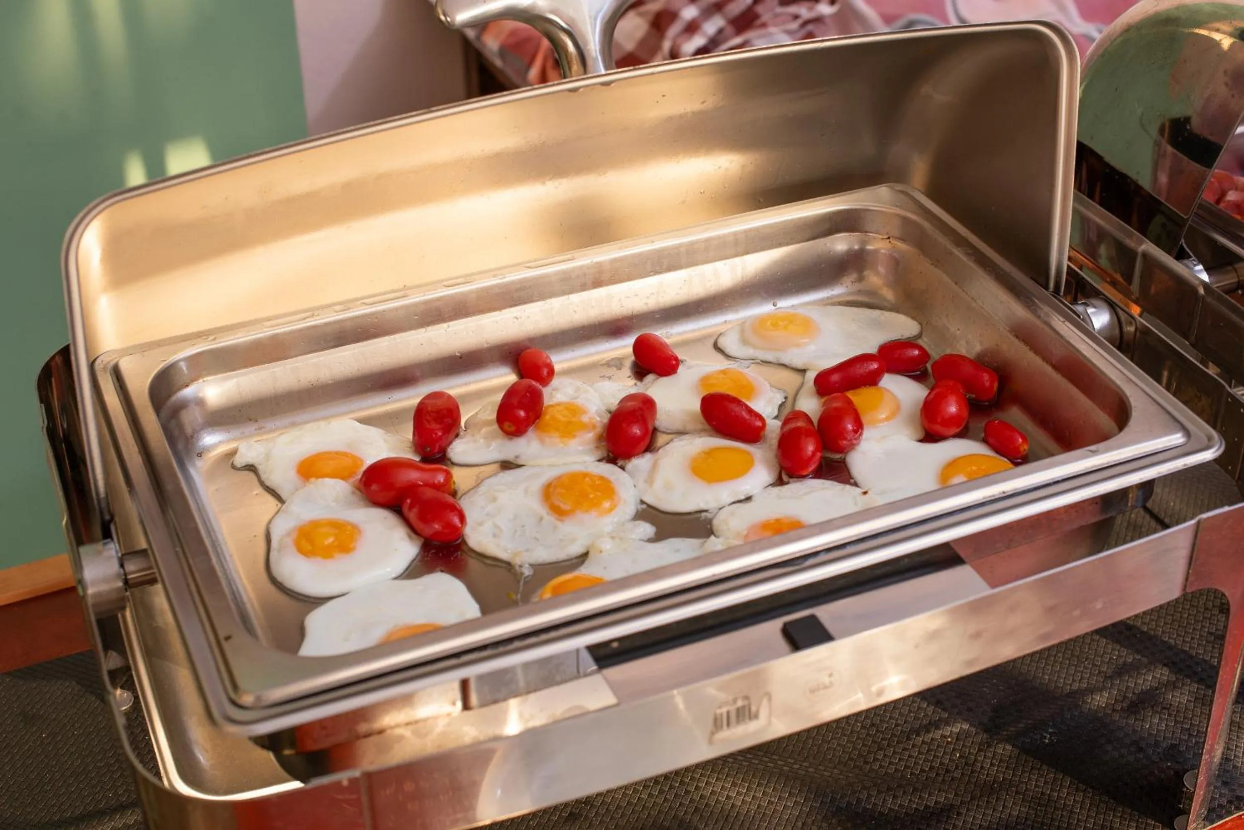 Buffet breakfast in Alyssium